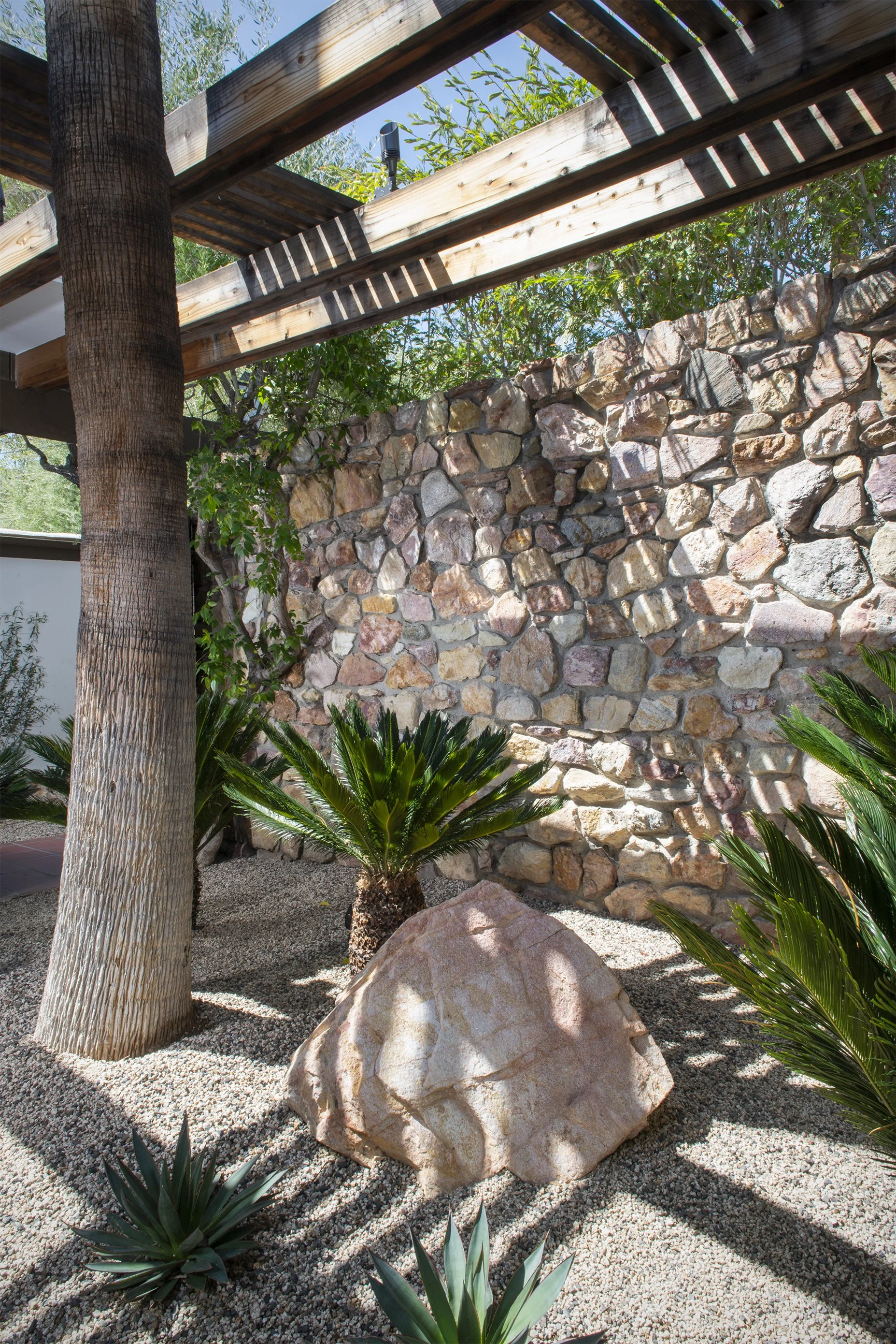 DCAP_Grain Landscaping_Kirk Douglas_Courtyard Day_2.jpg