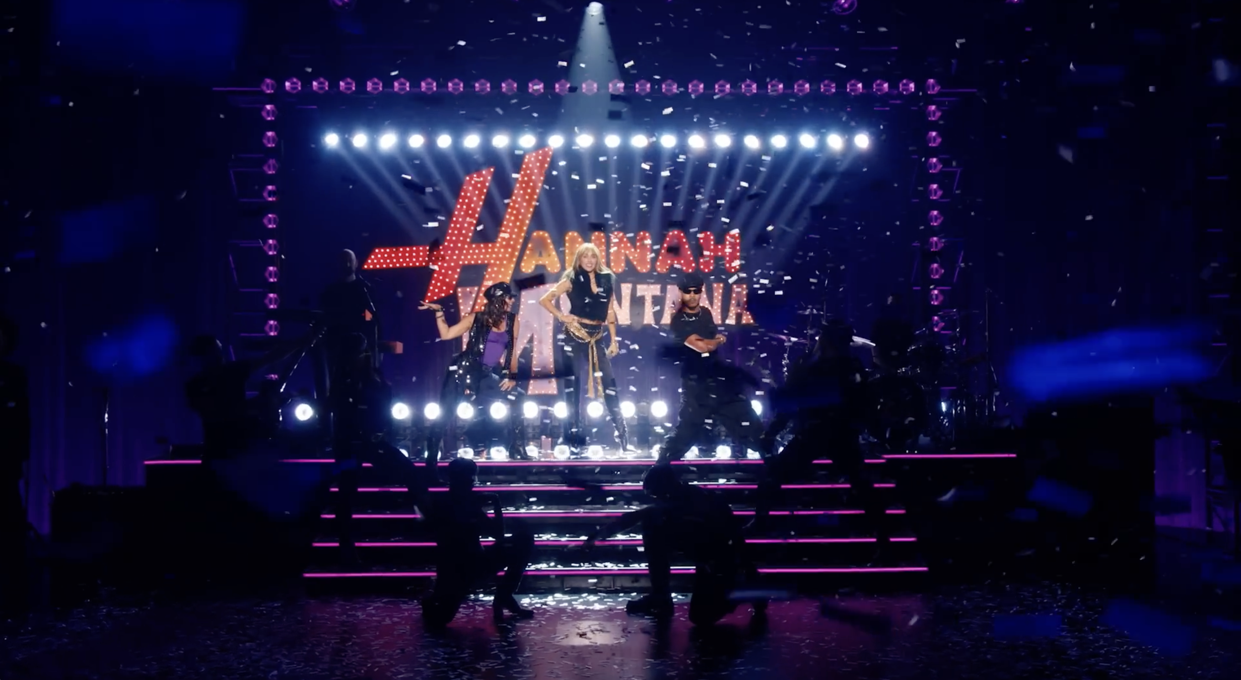 Hannah Montana 20th Anniversary Special - Miley Cyrus The Best of Both Worlds Performance