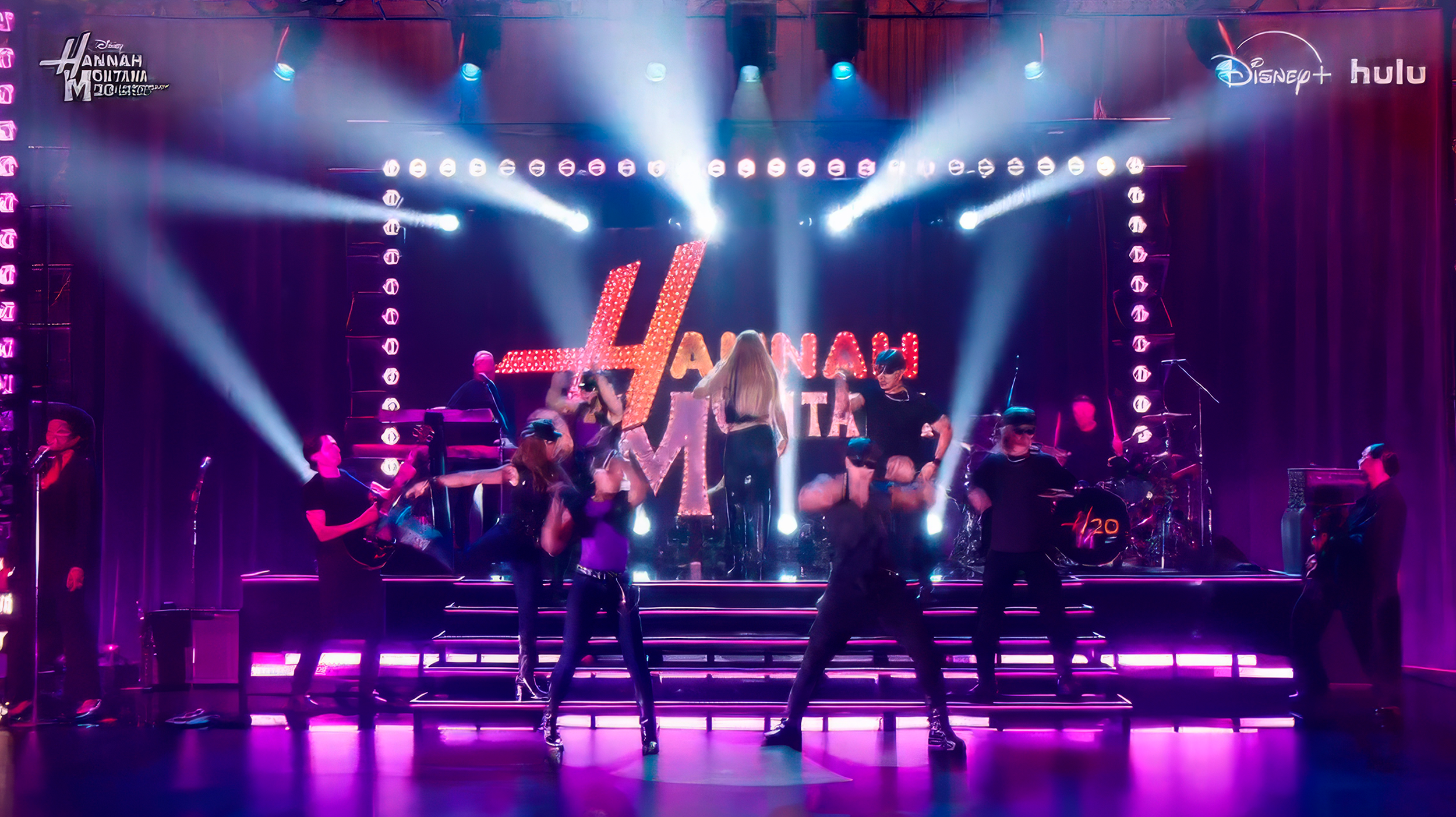 Hannah Montana 20th Anniversary Special - Miley Cyrus The Best of Both Performance