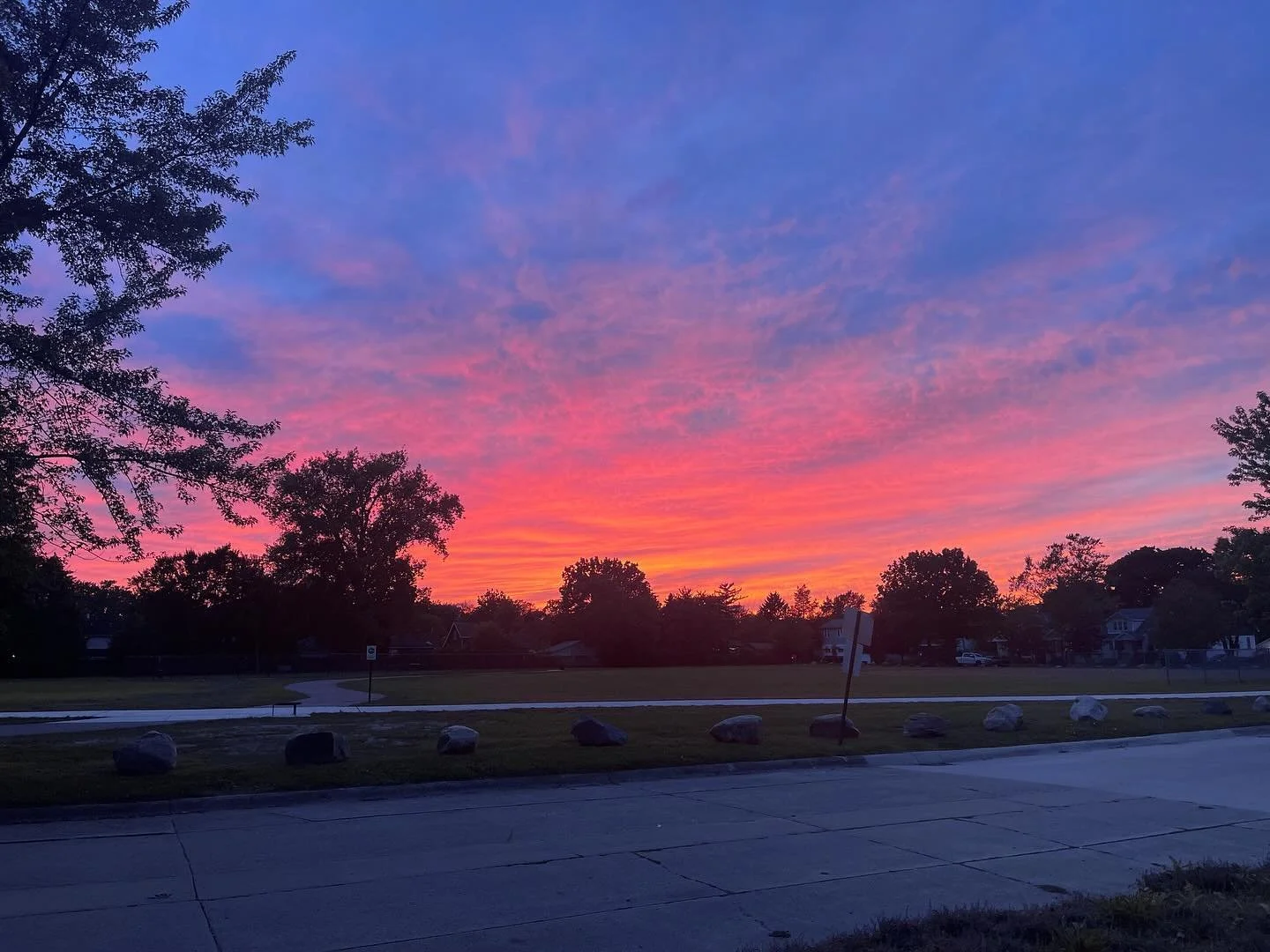 Sunset 09/26/24 

#photography #sunset #michigan #detroit