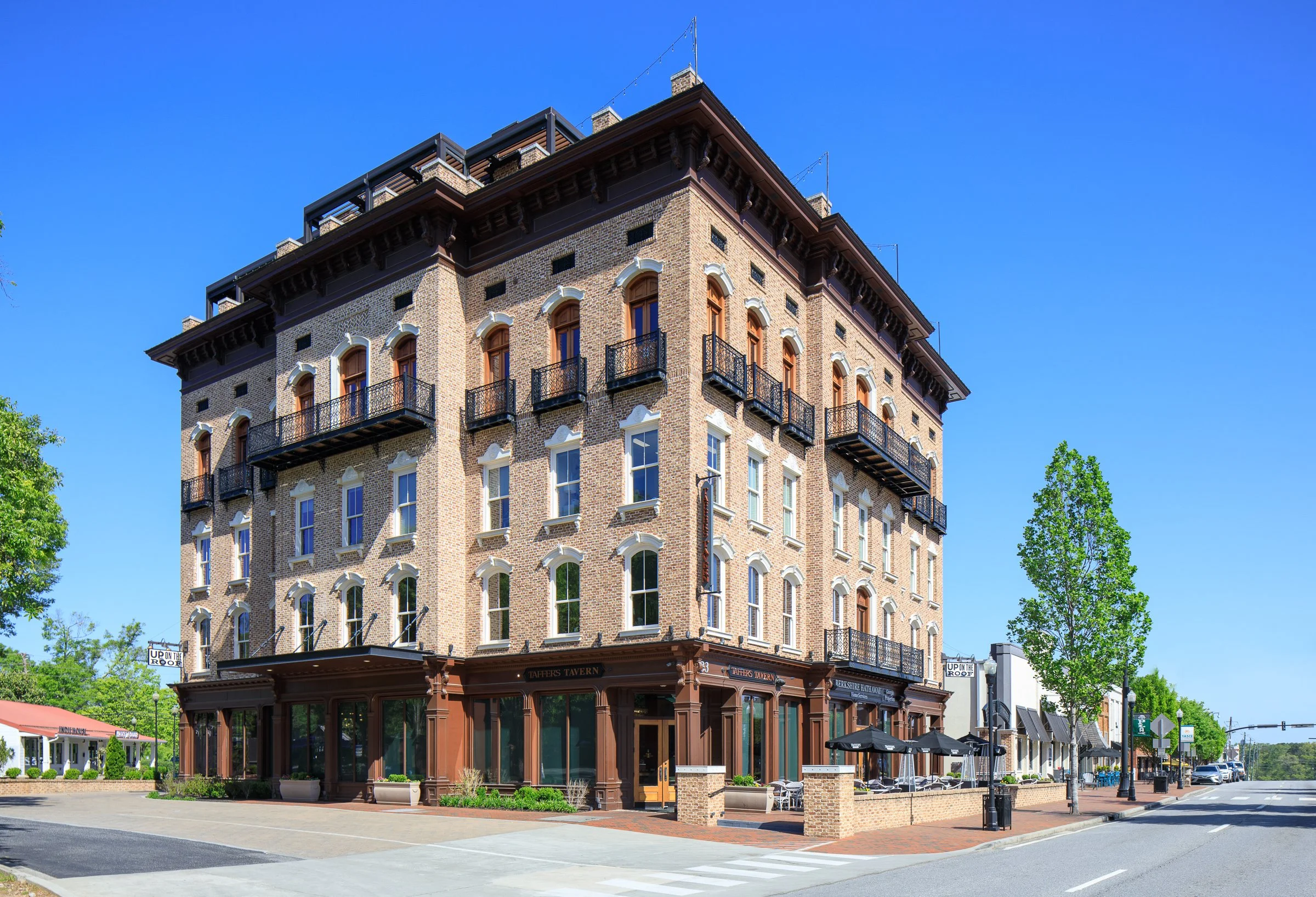 15041_ 33 S Main-1.jpg