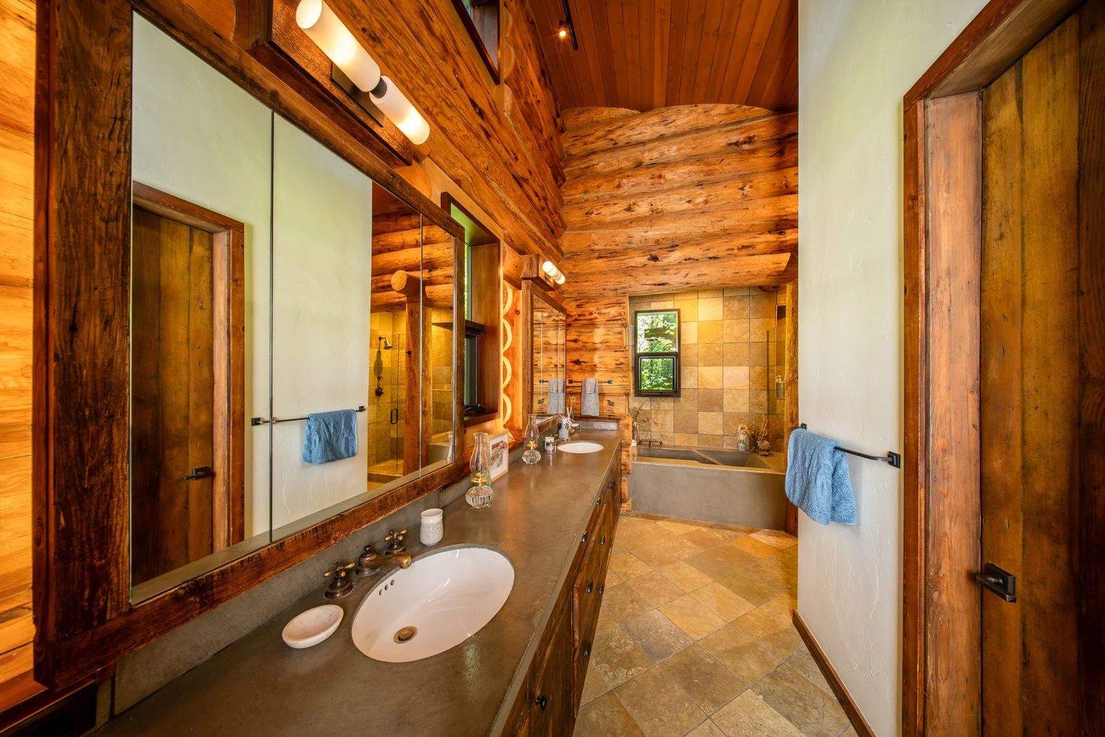 Hideaway Lane Residence - 17