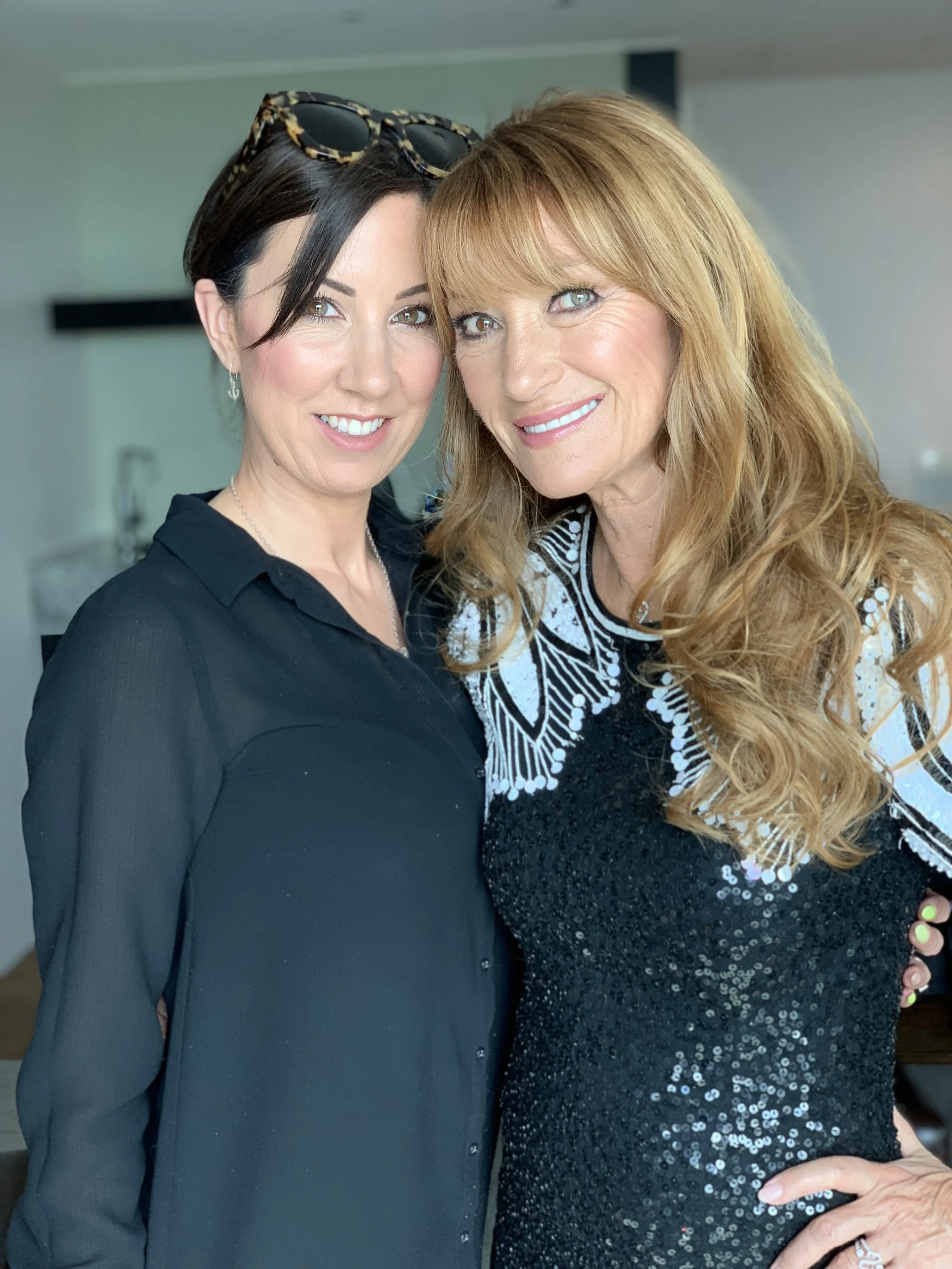 Serenity Makeup - Mobile Event Makeup and Hair Artist Auckland.jpg
