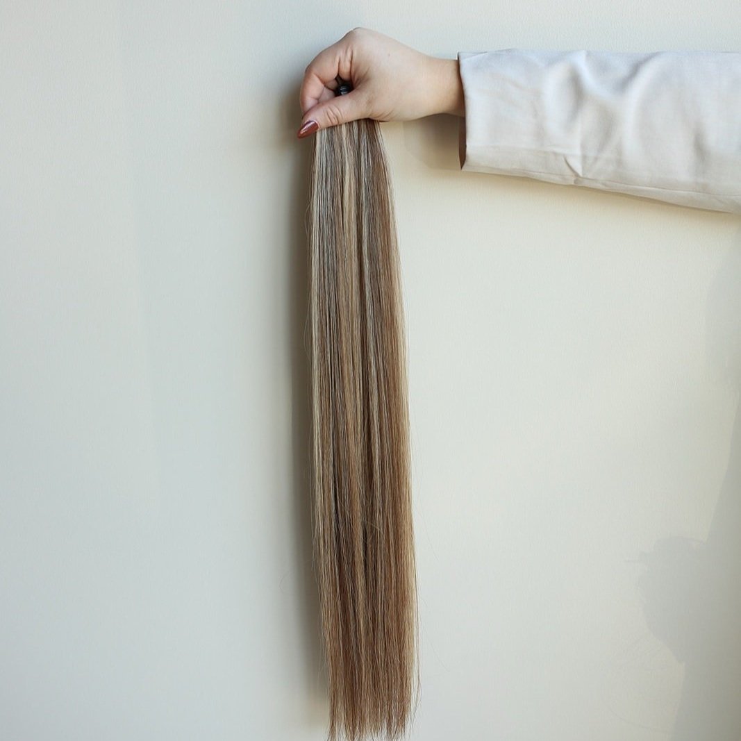 Shades-of-Honey_%236%3A24+Shade+20%2522+-+Hair+Extension.jpg