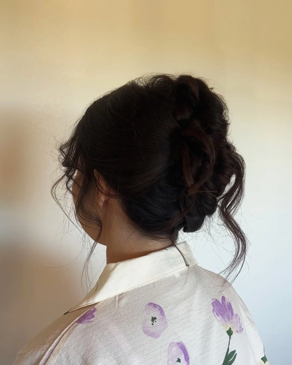 French twist updos are my new favorite to create. So fun! 

#neworleanshairstylist #nolahair #hmua #hairsyles #bridalhair #hairandmakeupartist #nolawedding