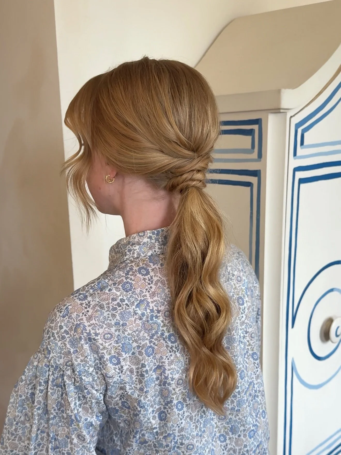 A NOLA summer approved style 🥵☀️

Hair by me 

#nolahairstylist #nolabridalstylist #nolasummer #summer #hairstyle #nolahmua #nola #hairstylist #louisianahairstylist