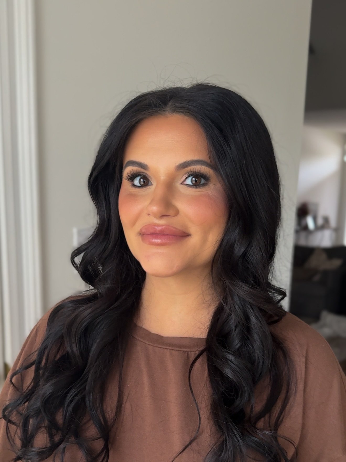 A glowingggg mami, my sis&rsquo;s baby shower glam🍼🩵

Hair + makeup by me