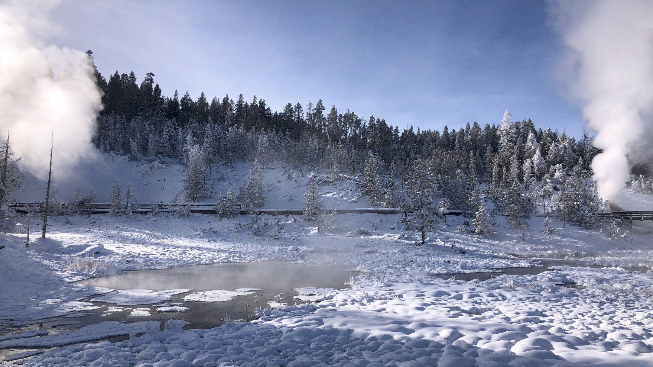 Feeling the heat at Yellowstone National Park. 🔥

Yellowstone boasts more hot springs, geysers, mudpots, and fumaroles than anywhere on Earth. 😎

Amazingly, there are more than 10,000 hydrothermal spots here, of which more than 500 are geysers. 😍
