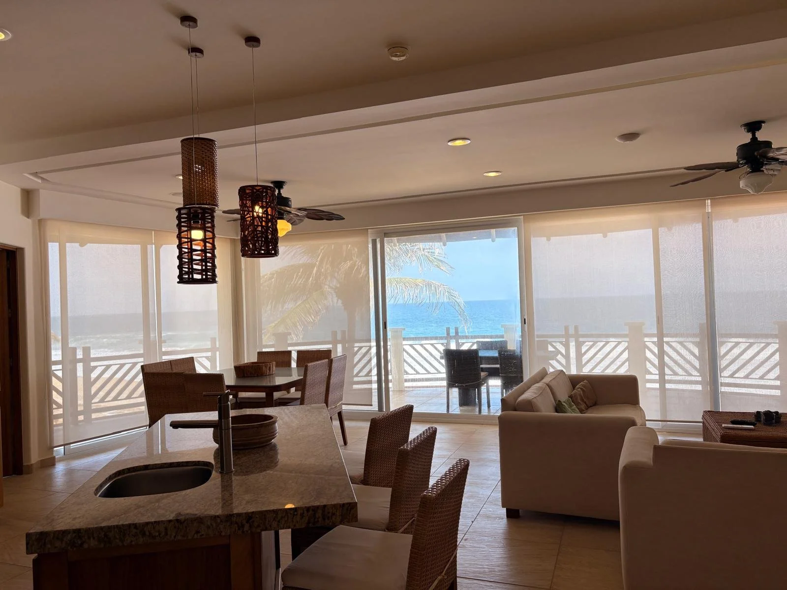 Take a look inside Unit 623 at Vivo Resorts in Puerto Escondido, Oaxaca. This stunning 4 bedroom, 3 bathroom oceanfront condo sits on the second floor of Building F with full Pacific Ocean views and over 2,100 sq ft of fully furnished living space.

