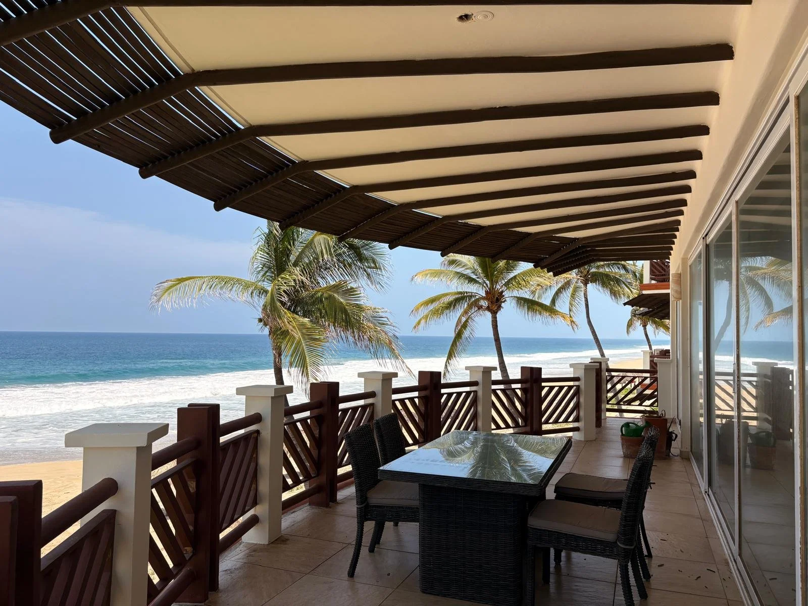 Take a look inside Unit 623 at Vivo Resorts in Puerto Escondido, Oaxaca. This stunning 4 bedroom, 3 bathroom oceanfront condo sits on the second floor of Building F with full Pacific Ocean views and over 2,100 sq ft of fully furnished living space.

