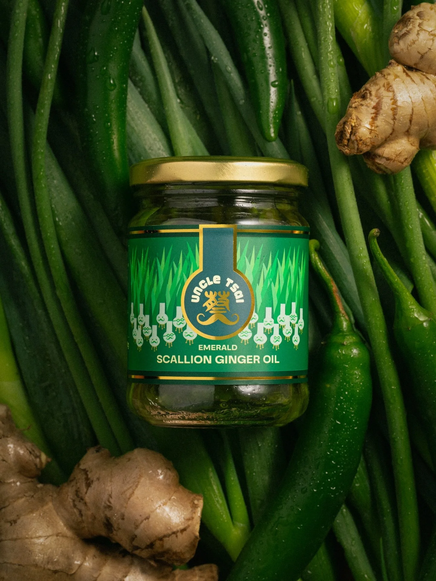 We&rsquo;ve gained some new followers over the holiday period, so let&rsquo;s re-introduce our hero product: 

Emerald - Scallion ginger oil 🫚 

Created by chef @jack.tsai based on a flavour combination of ginger and spring onion that is a cornersto