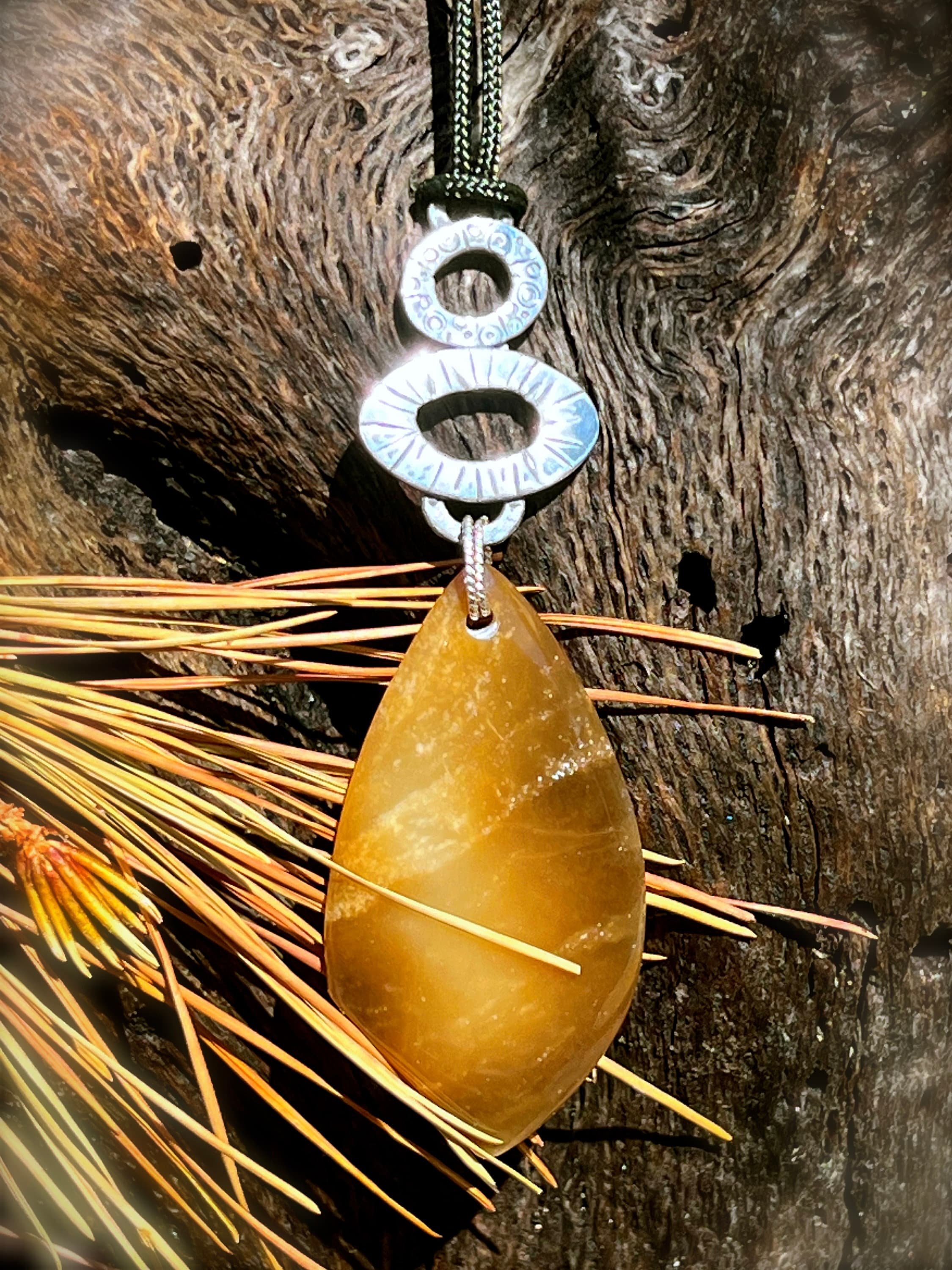 https://i.etsystatic.com/26136580/r/il/90e93e/6098756286/il_fullxfull.6098756286_d4cy.jpg