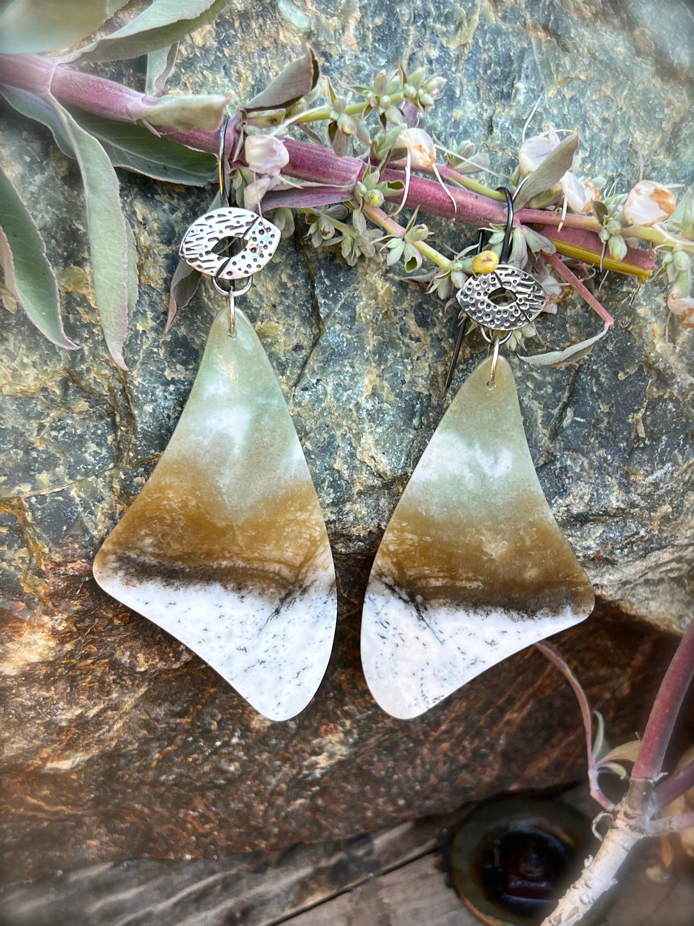 https://i.etsystatic.com/26136580/r/il/d9c987/6116898247/il_fullxfull.6116898247_6ejr.jpg