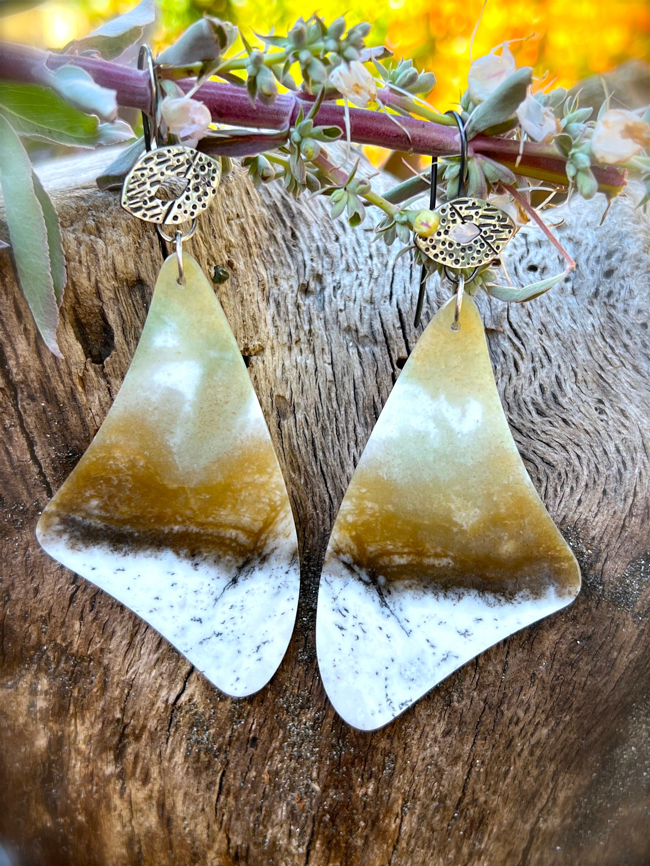 https://i.etsystatic.com/26136580/r/il/ae127b/6116898167/il_fullxfull.6116898167_reta.jpg