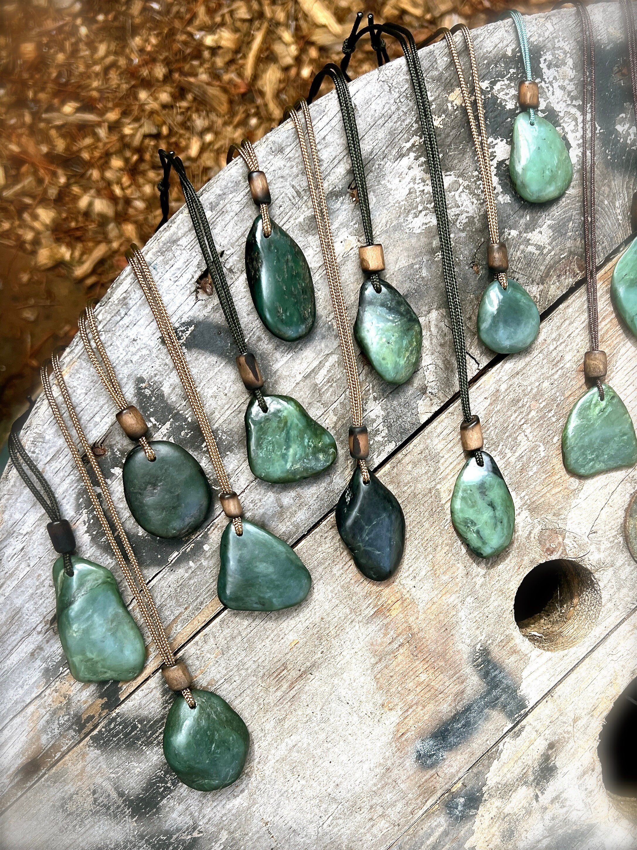 https://i.etsystatic.com/26136580/r/il/5b688f/6125996846/il_fullxfull.6125996846_3aft.jpg