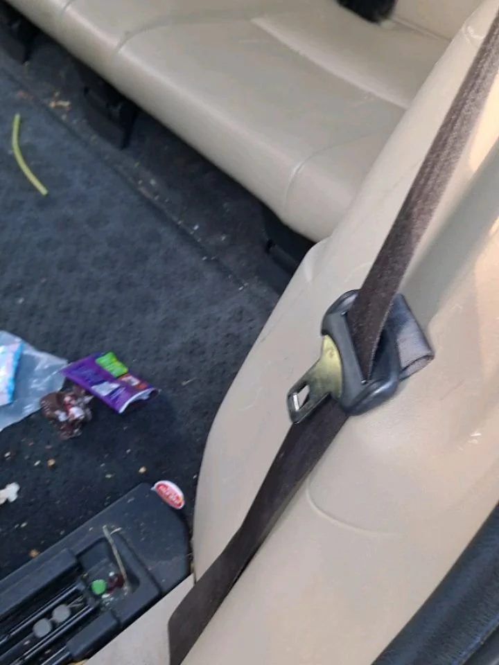 ↪️ Swipe to see the transformation!

W Detailing brings premium service to your driveway. Premium products, elbow-grease and attention to detail is the secret to results like this. Every car deserves to shine, and W Detailing is happy to help make th