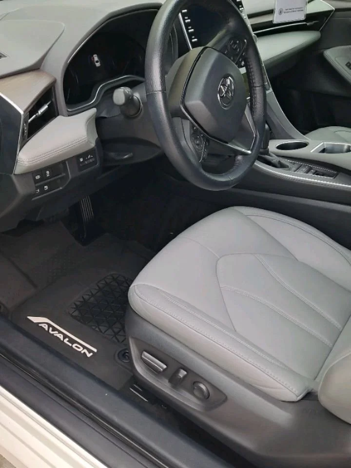 Maintenance is key to keeping a vehicle looking great! This client gets their Avalon fully detailed every quarter, and it still looks as good as the day it rolled off the dealership.
Reach out to start your recurring detail schedule today!