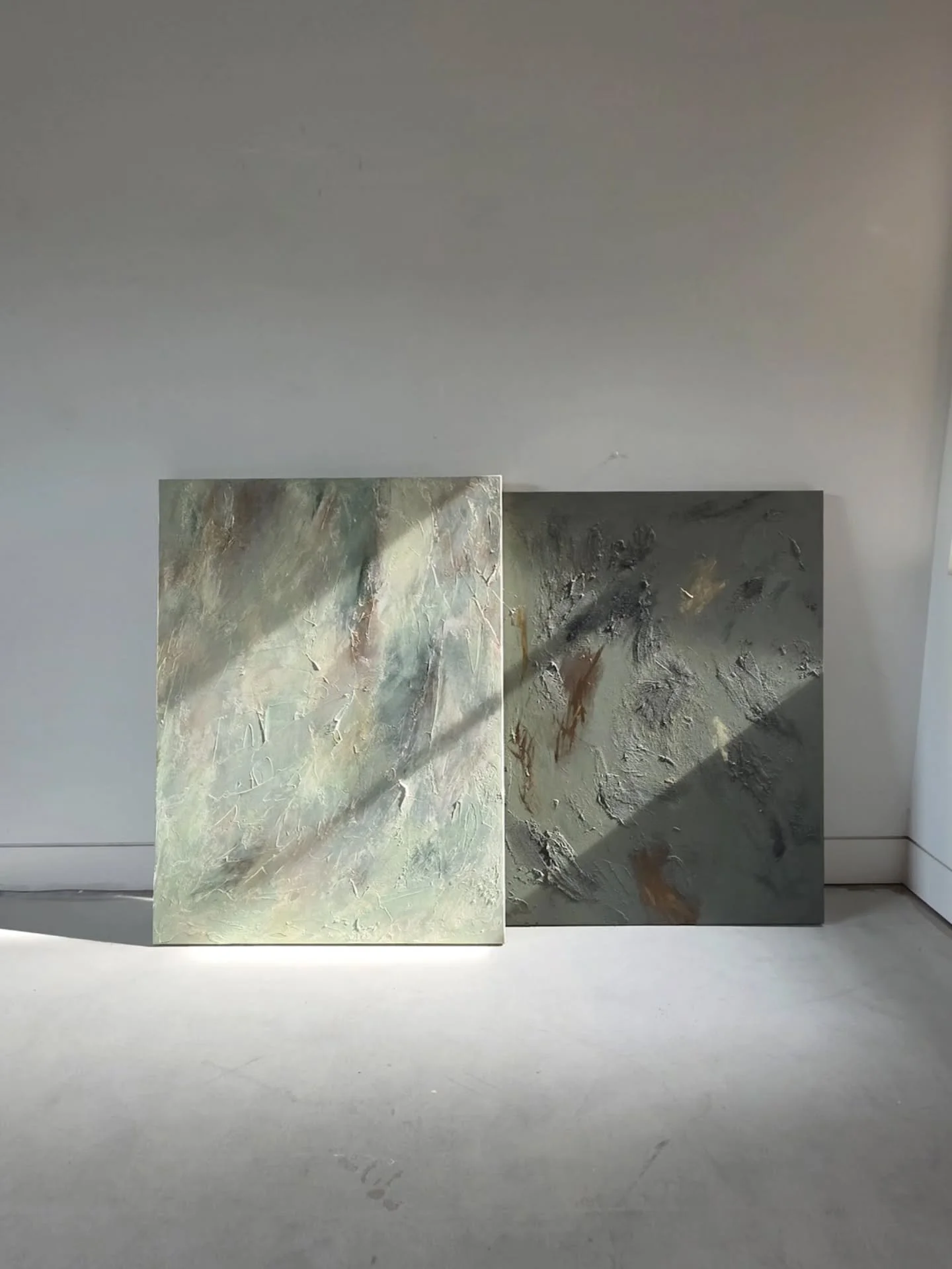 Excited to share my new Shimmer Series. 

This series evolved from a desire to express ethereal movement through shimmering metallics. 

Almost impossible to capture in a photo, each artwork shifts in different light so is constantly moving and not s