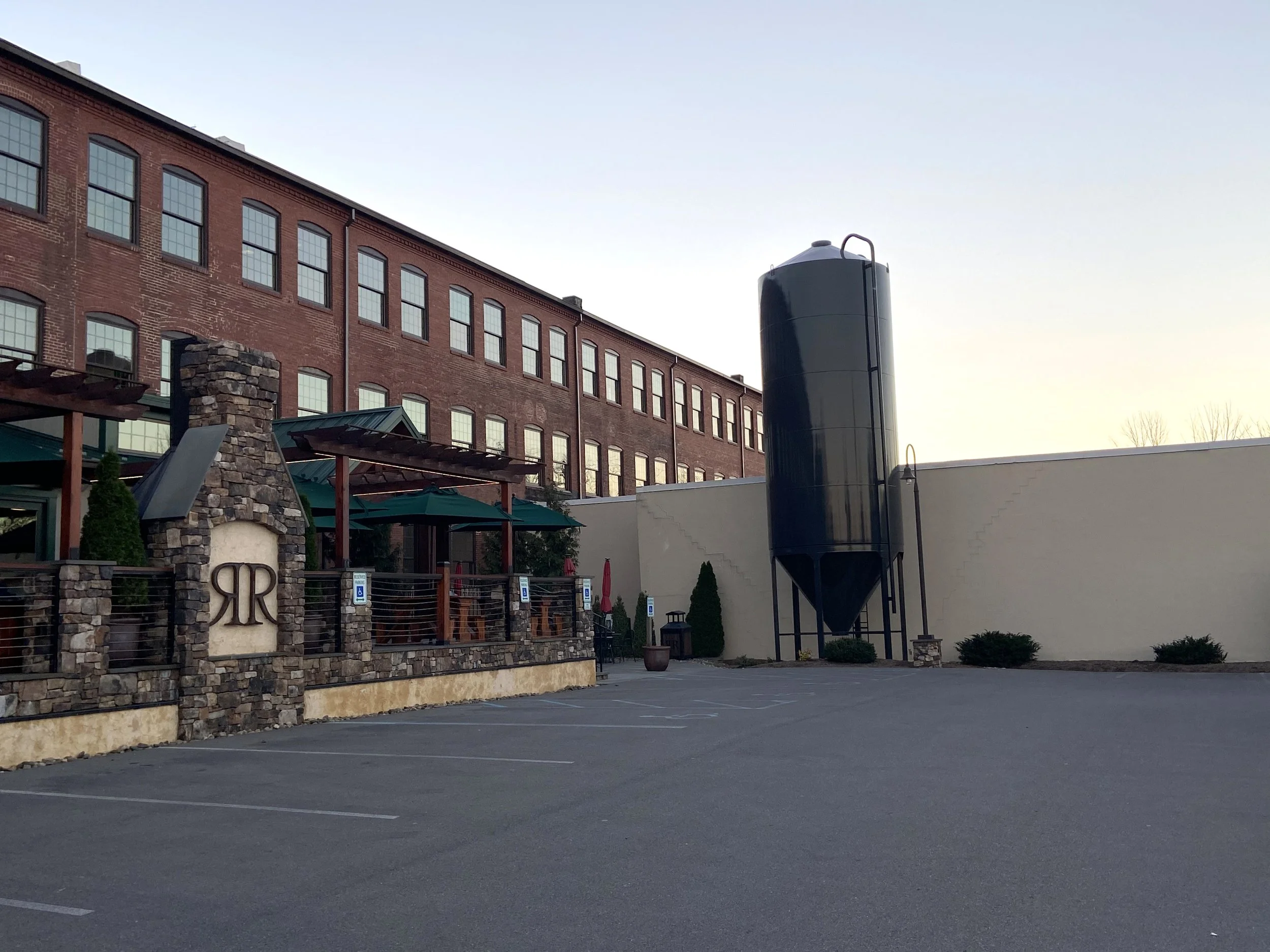 The Rusty Rail Hotel & Brewery