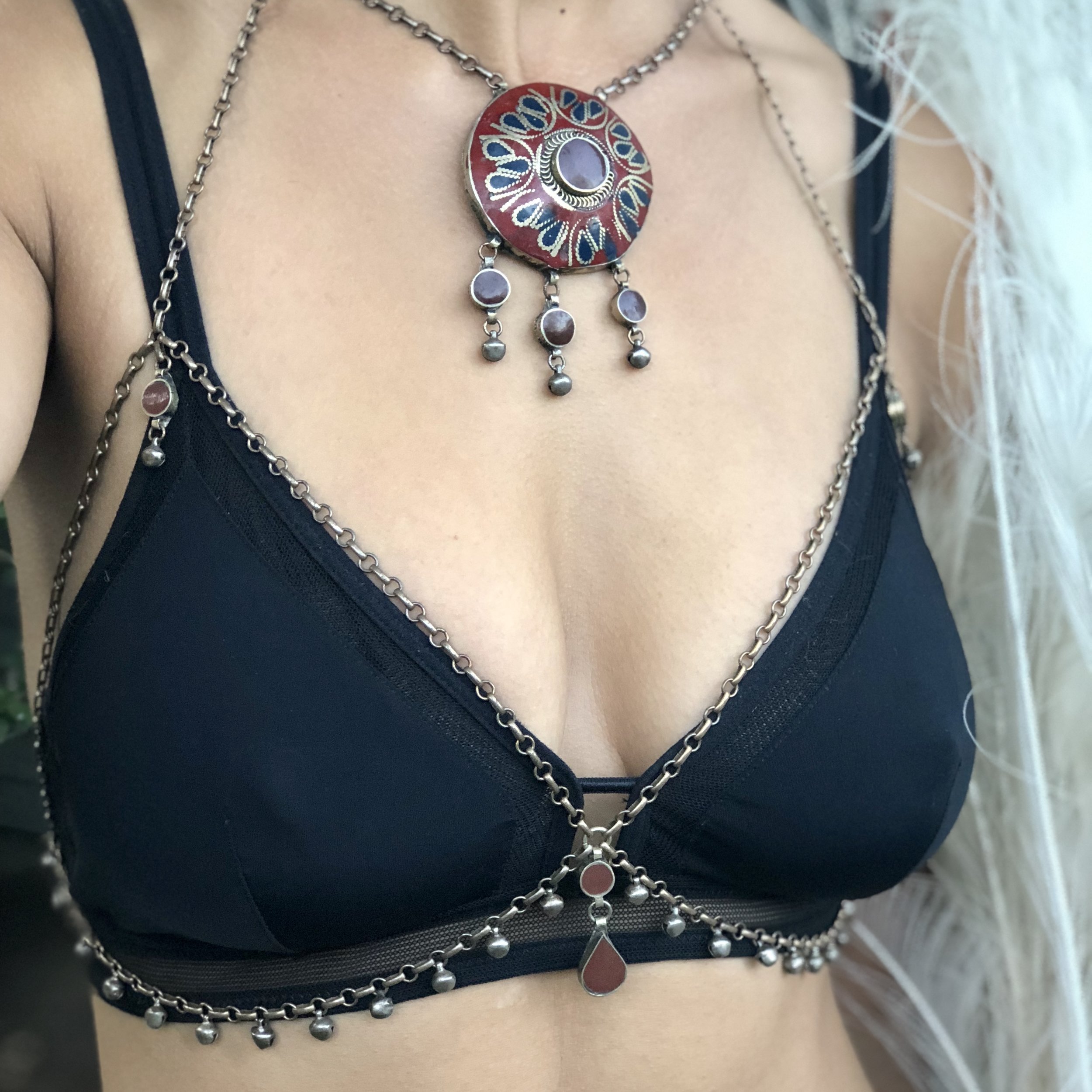 Serena Body Chain 01.jpg
