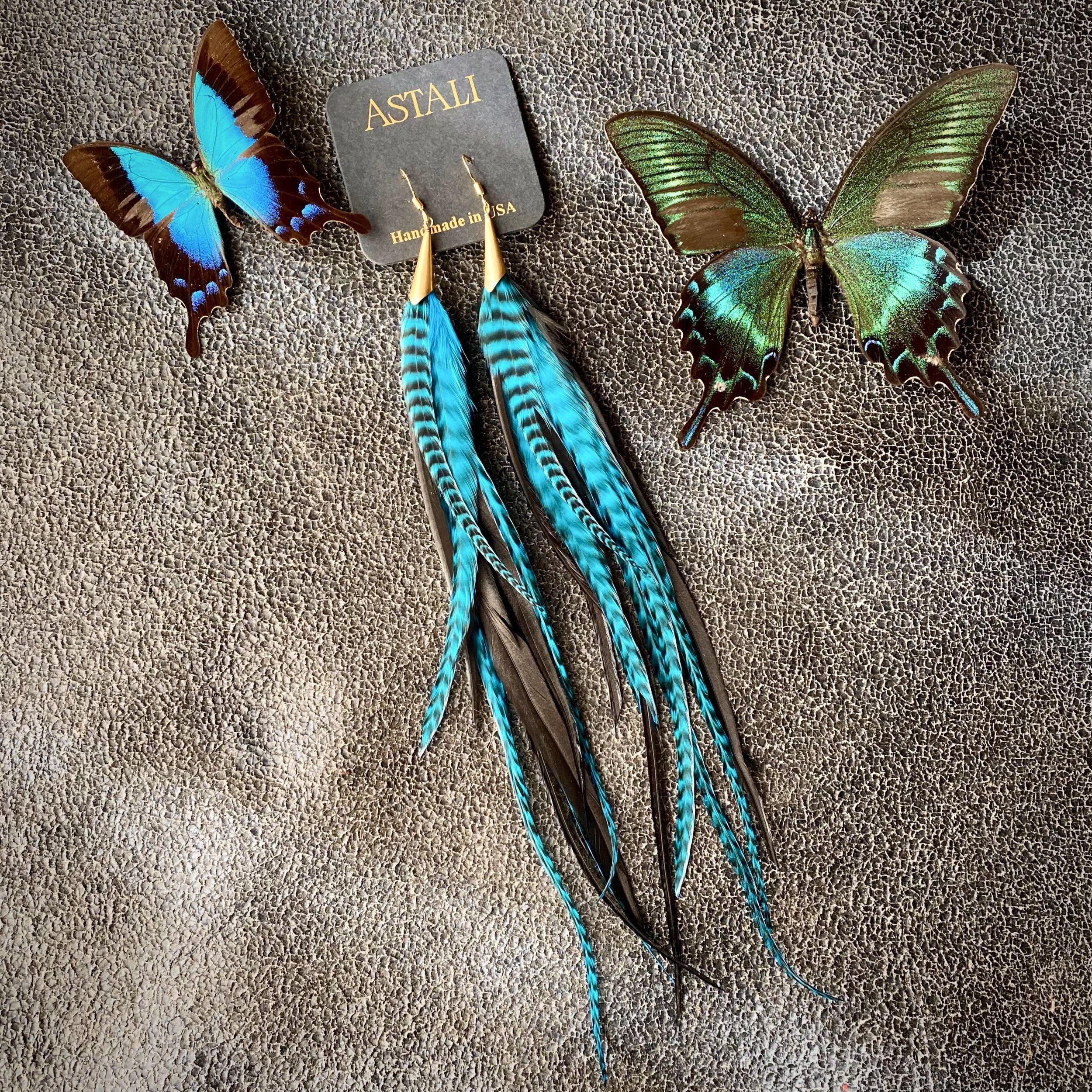 cone-feather-earrings-turquoise-grizzly-03.jpg
