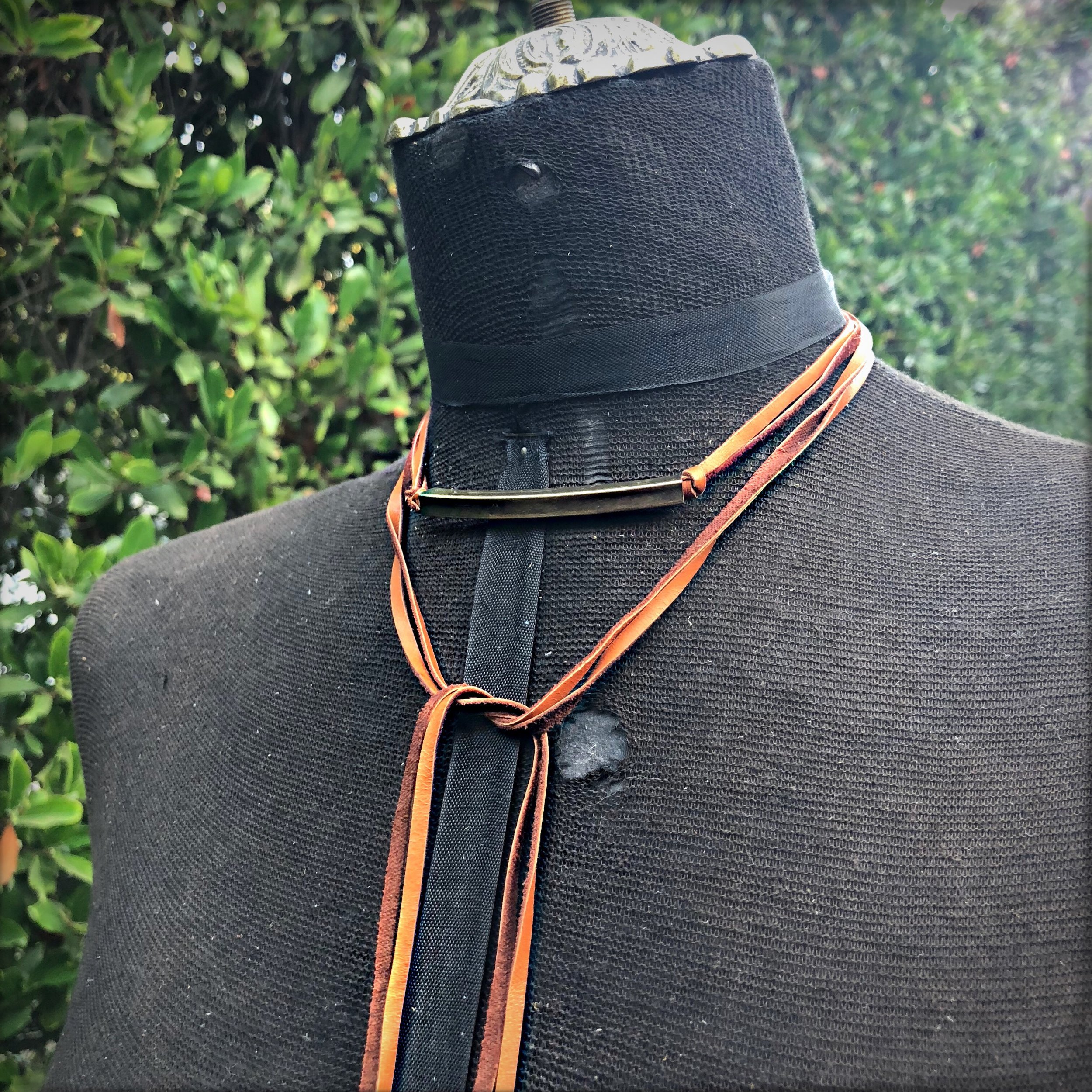 leather-wrap-choker-rust-brass-07.jpg