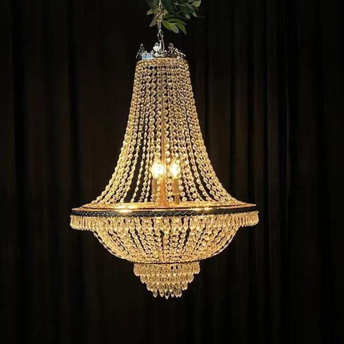 Crystal Empire - L 24" x 17" - S 30" x 24"