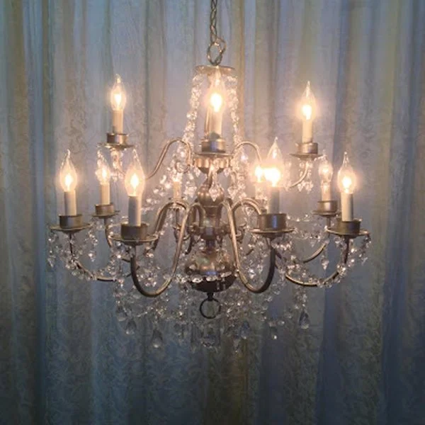 Foxy Chandelier - M - 20” x 24”