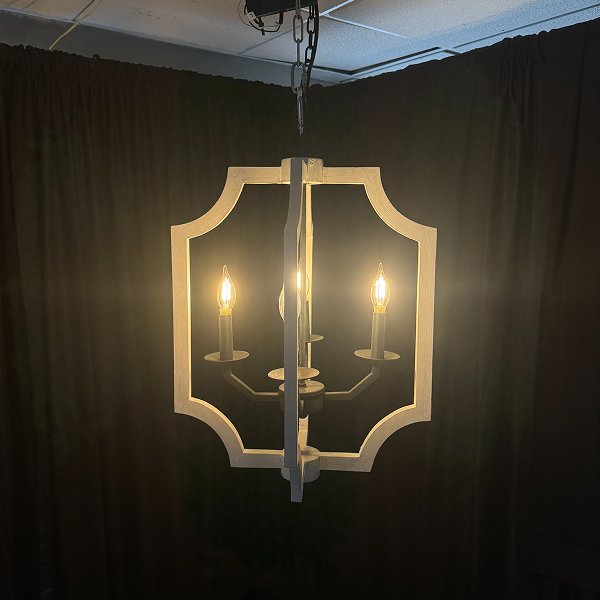 Silver Quatrefoil - 22" x 16"