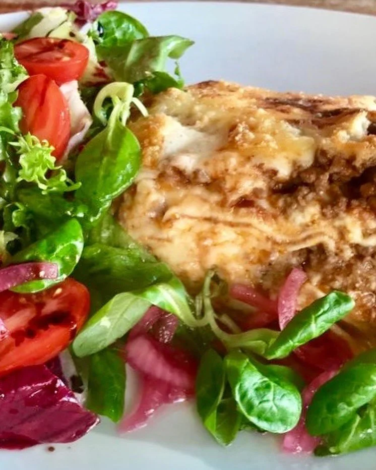 🫜 Ensi sunnuntain 21.9 kotiruokina:

🍋 SITRUUNAINEN SCAMPIPASTA

🥗 PERINTEINEN LIHALASAGNE

🍅 Kotiruoka tarjolla klo 14-

🥰 TERVETULOA !!!

😉

❗️ SUNNUNTAINA 28.9

🍔 BURGER- SUNNUNTAI 🍔 ❗️

#sunnuntailounas #heleats #eatinhelsinki #helsinkiwi