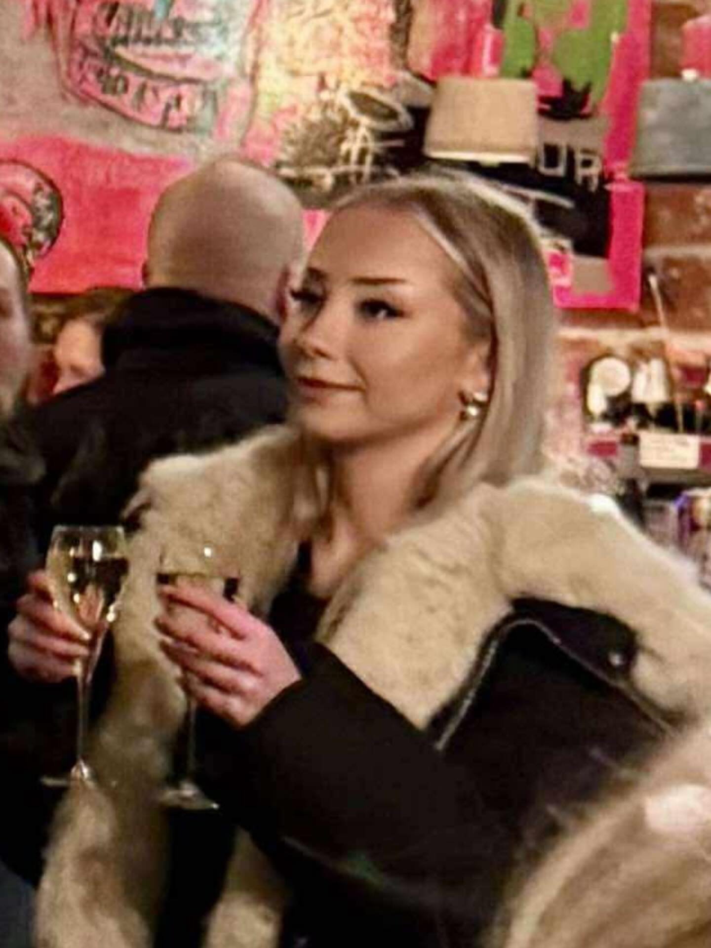 🌟 💖 JUHLAKAUSI ON T&Auml;&Auml;LL&Auml; 💖 🥂

Ensi sunnuntaina 7.12 kotiruokina:

🥗 &rdquo;Karon parempi&rdquo; PYTTIPANNU
 * mm filett&auml;, makkaraa, kananmuna
 

🥗 Kermainen suppilovahvero-salviapasta

💥 Kotiruoat tarjolla klo 14-, tervetul