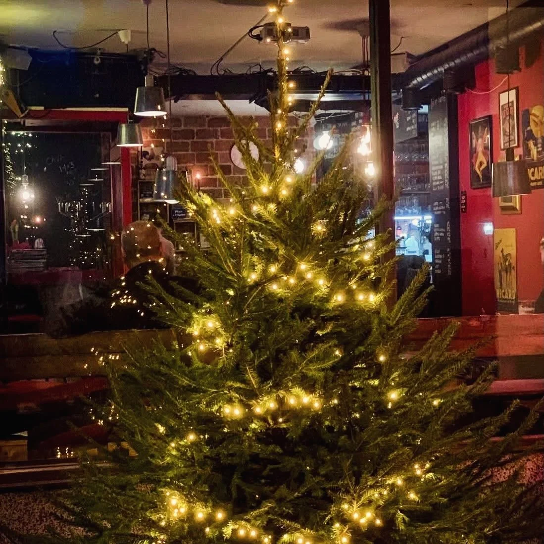 🎄 T&auml;m&auml;n vuoden viimeinen kotiruoka- sunnuntai on 21.12 🎄

🌟 ANKANKOIPICONFIT
* perunaa ja vihannesta 🌟

Suosittelemme teit&auml; varaamaan annoksenne, valmistamme ruokaa, n&auml;in joulun alla, maltillisen m&auml;&auml;r&auml;n 😅

🥗 O