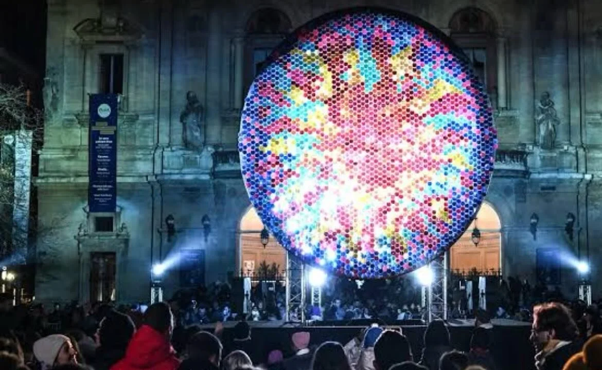 💥 Ensi sunnuntain 11.1 kotiruokina:

* VORSCHMACK 
uuniperuna, punajuuri, smetana 
&amp; myrttinen 🥒

* METS&Auml;SIENIPASTA, salaattia

Sunnuntain kotiruoka tarjolla klo 14-, tervetuloa 💛

#sunnuntailounas #eatinhelsinki ##helsinkiwinebar #aperoh