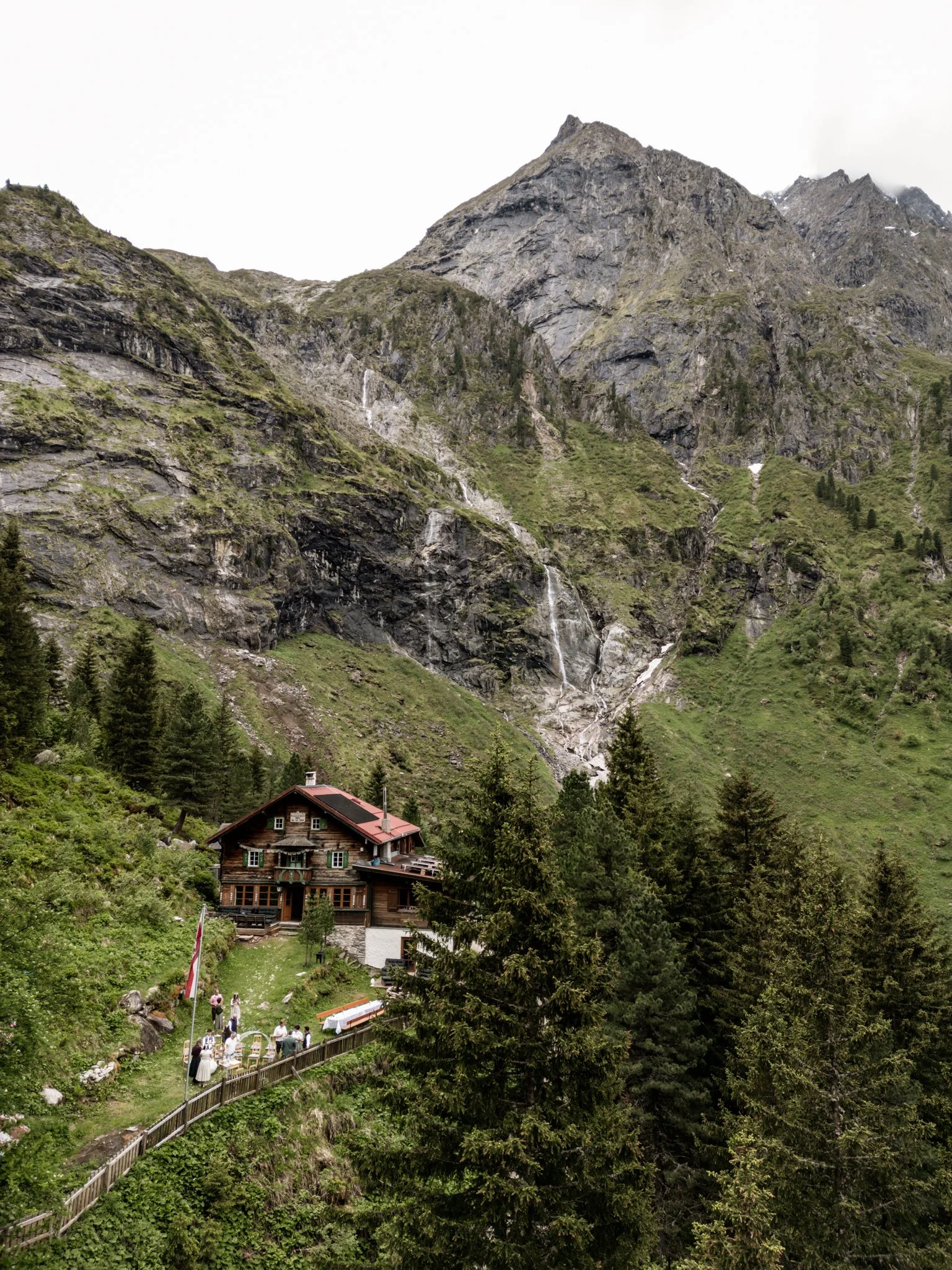 Hochzeitslocation im Zillertal, Zemmgrund, auf 1.640m Höhe, Ausgezeichnete Hochzeitslocation im Zillertal, Hütte des Jahres, Berghütte zum Heiraten