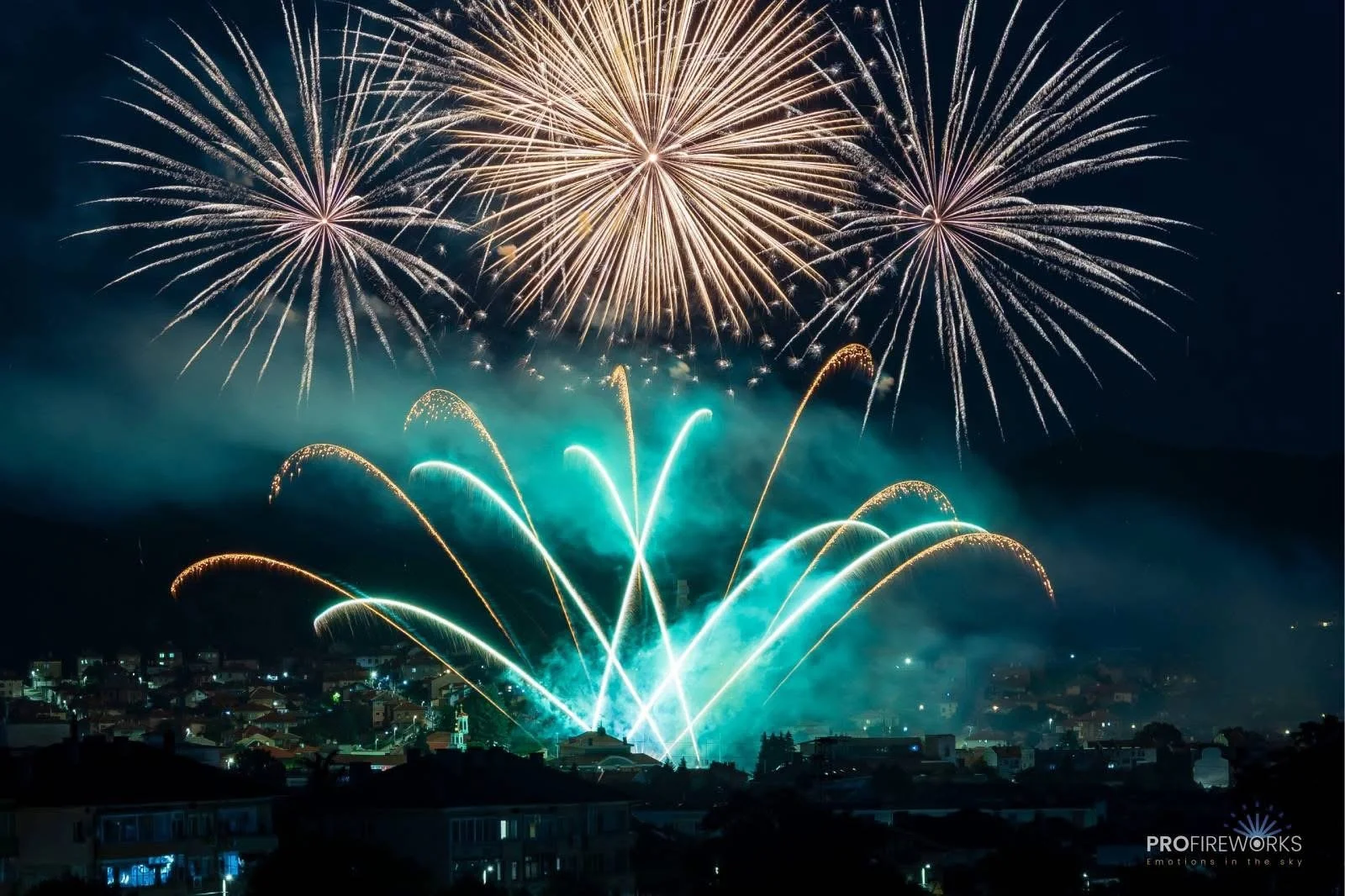 Pro Fireworks – proiect pirotehnic internațional .jpg