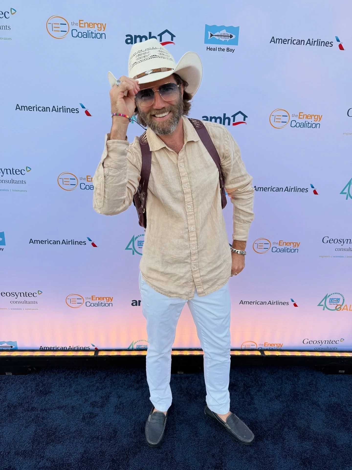 Thank you @healthebay for all of the work that you do to clean up our oceans, and for having me at last night’s Gala. I look forward to collaborating with you in the future and teaching youths about sustainable seafood. Shout out to @rodneyrese