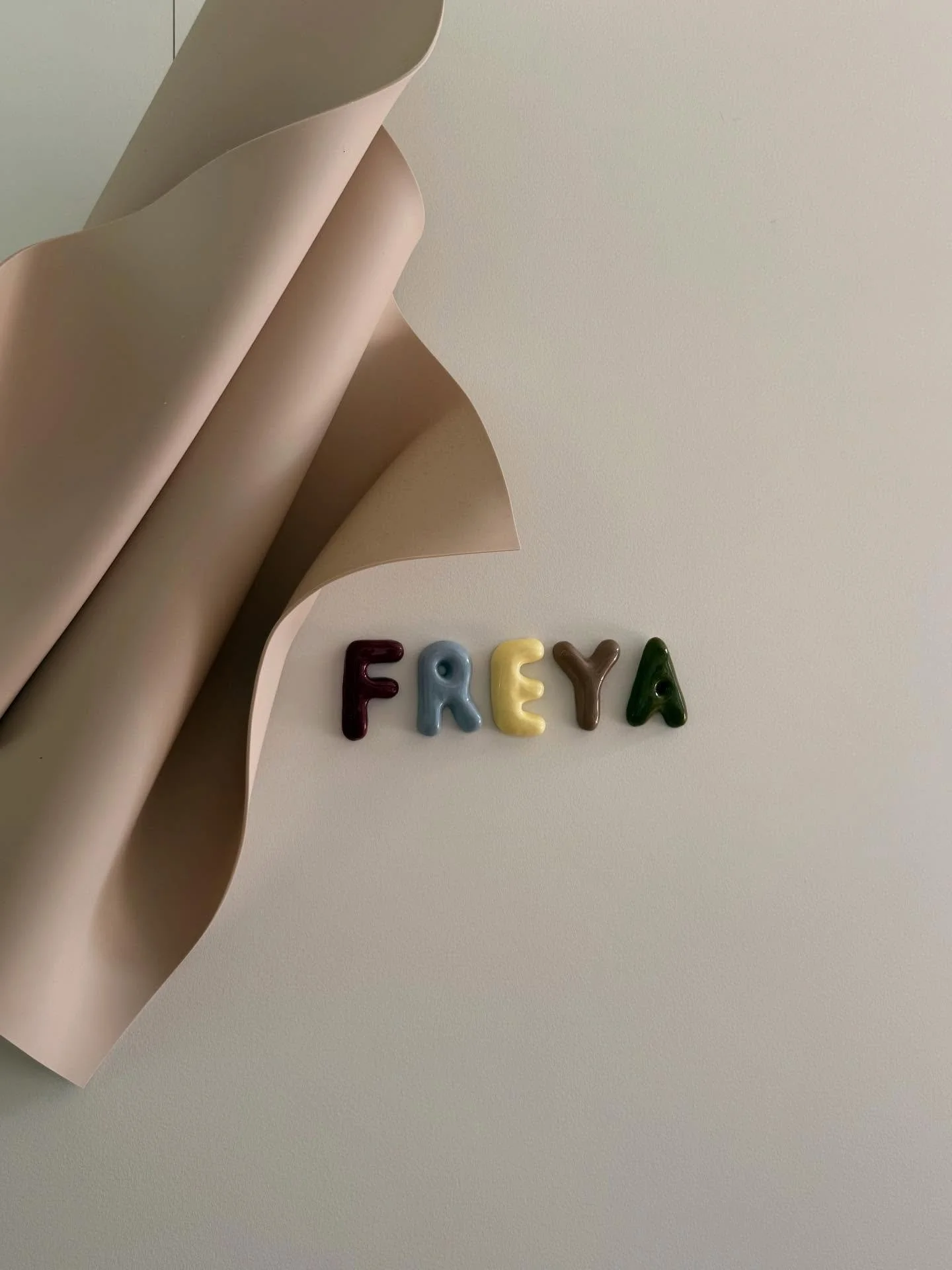 F - Deep red 
R - Ice blue 
E - Butter 
Y - Taupe
A - Olive 

#ceramicletters #nurserydecor #nursery