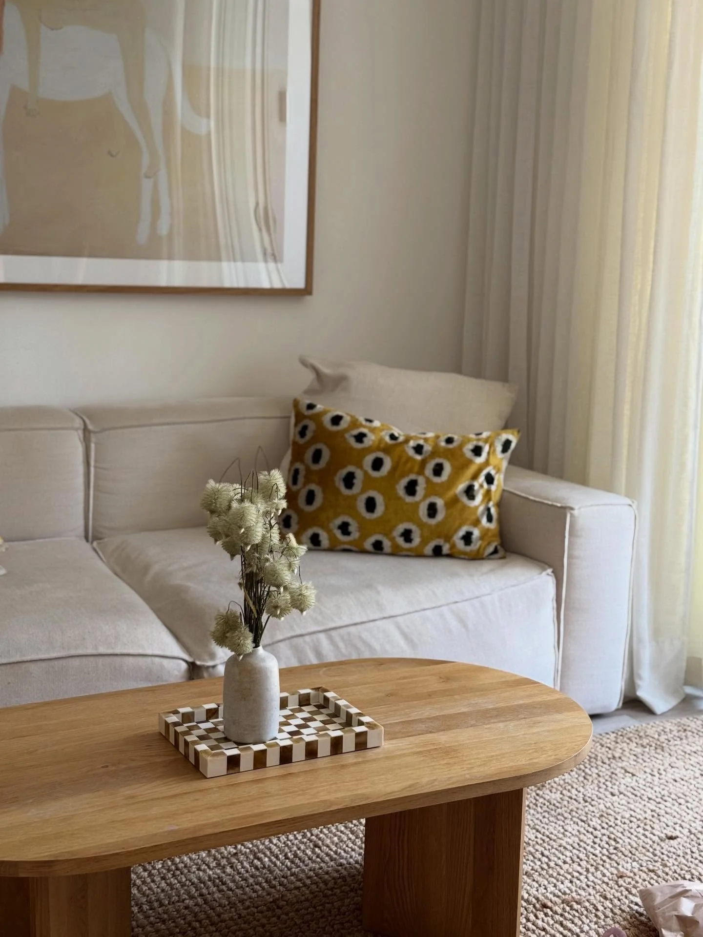 How beautiful is this dried Mulla Mulla in a Sculpt vase 

#flowerstagram #ceramicvase #desertflowers