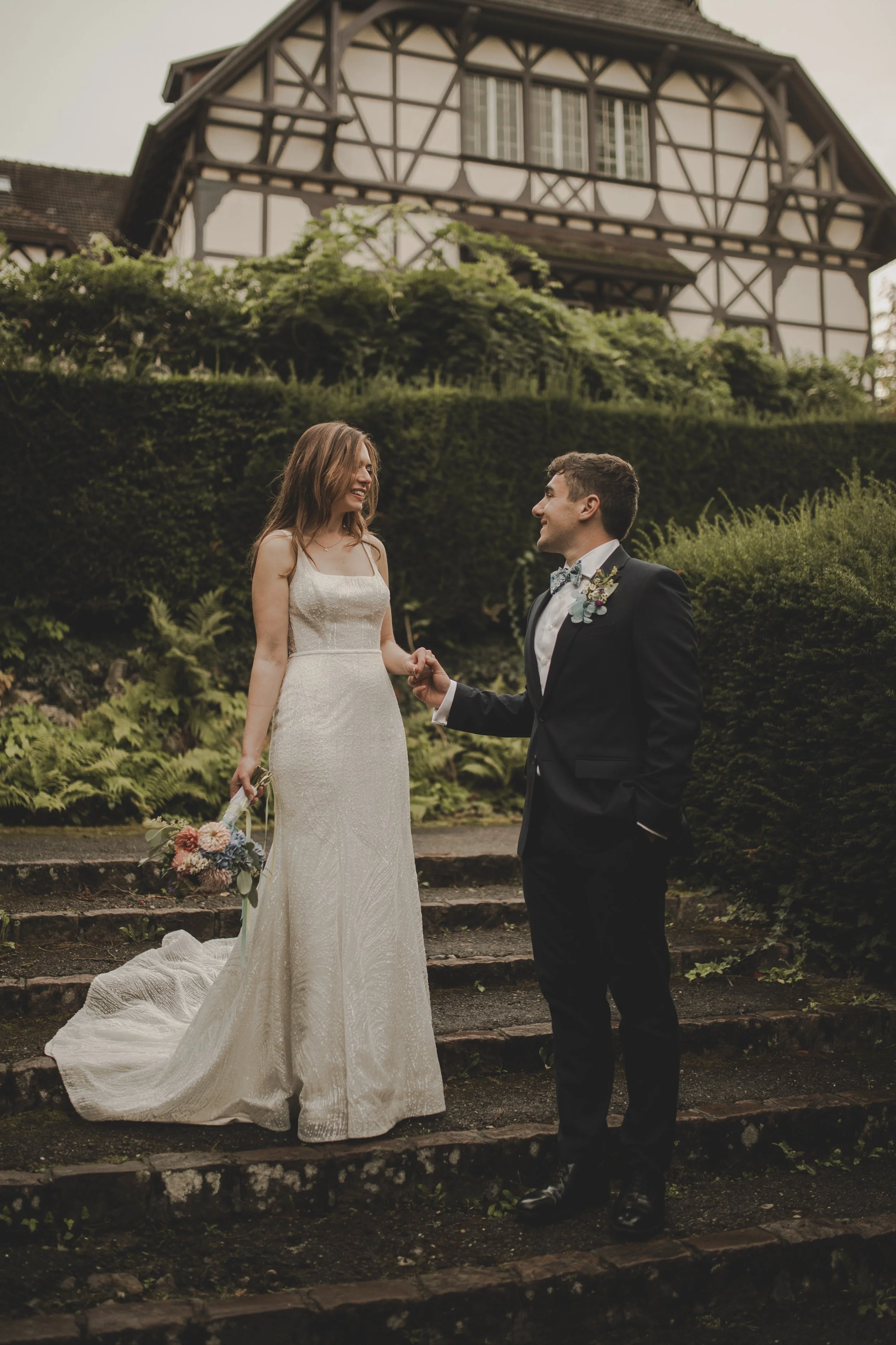 Photographer : @sophigraphie_photographie | Venue: @aubergeduzoo