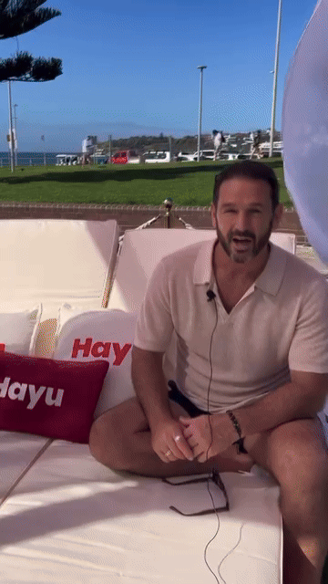 SnapInsta.to_AQOJ1tYahILl7IWCXNbr2CISaf-LC1tfyq8hb9YUebCBTb05jHM9WgvgHa7ovBBh4dInLZkIx1vN6GiUmljCk44KB3cM3Ay8gQnrsgU-ezgif.com-video-to-gif-converter (1).gif