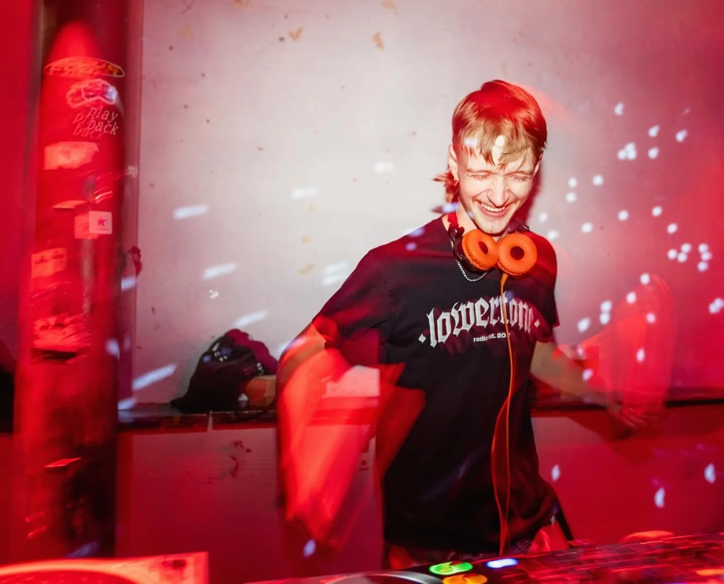 Authenticities happiness with music @cazzmo.uk