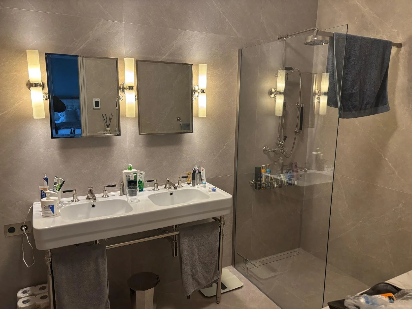 bathroom2.jpeg