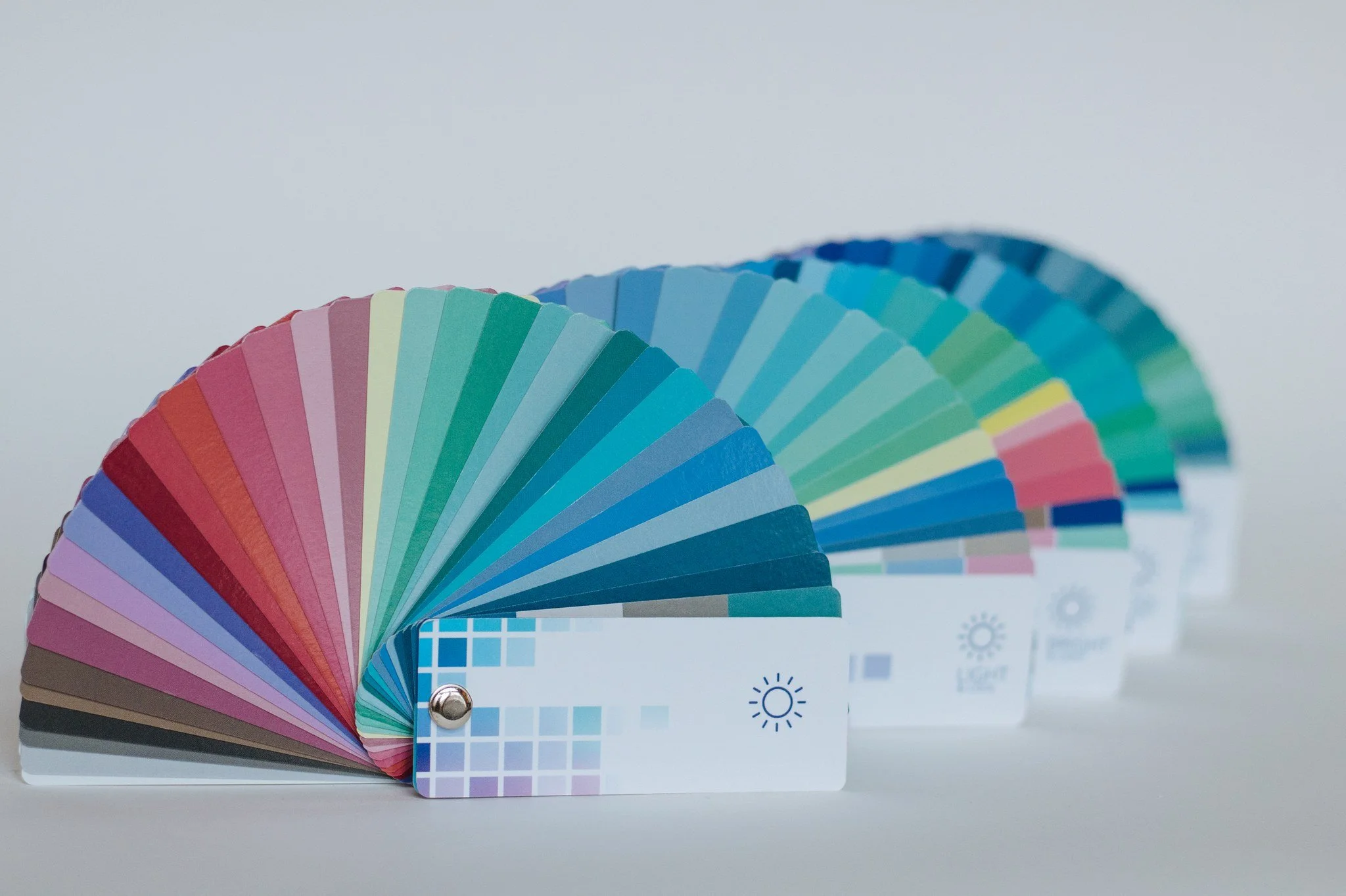 16-jaollinen värianalyysi Täydennyskoulutus porvoo