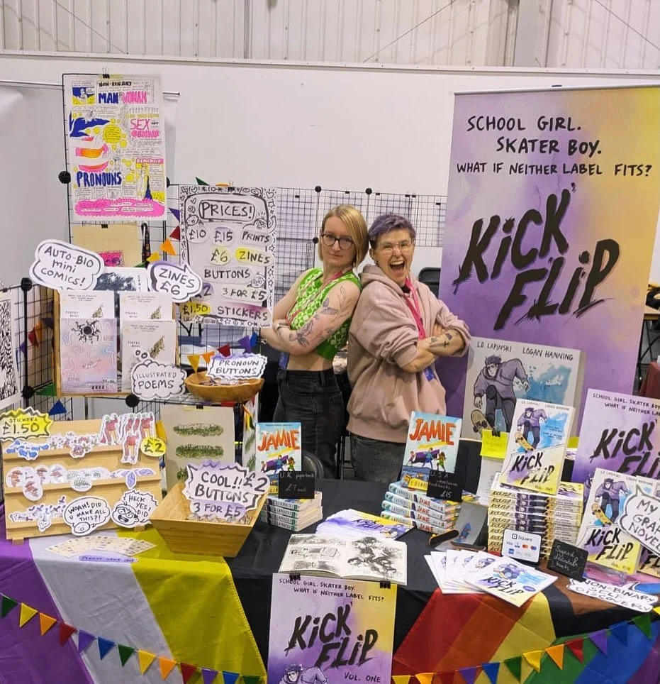 YOOO !!!!!!! me and @ldlapinski at @thoughtbubblefestival Redshirt Hall B37! I&rsquo;m back today for day 2 pals! 🔥🤠🥹 thanks to everyone who came to say hi and support comics!!! 🥰🤠 SUPPORT UR FRIENDLY NEIGHBORHOOD COMIC ARTIST YAY!!! Special thx