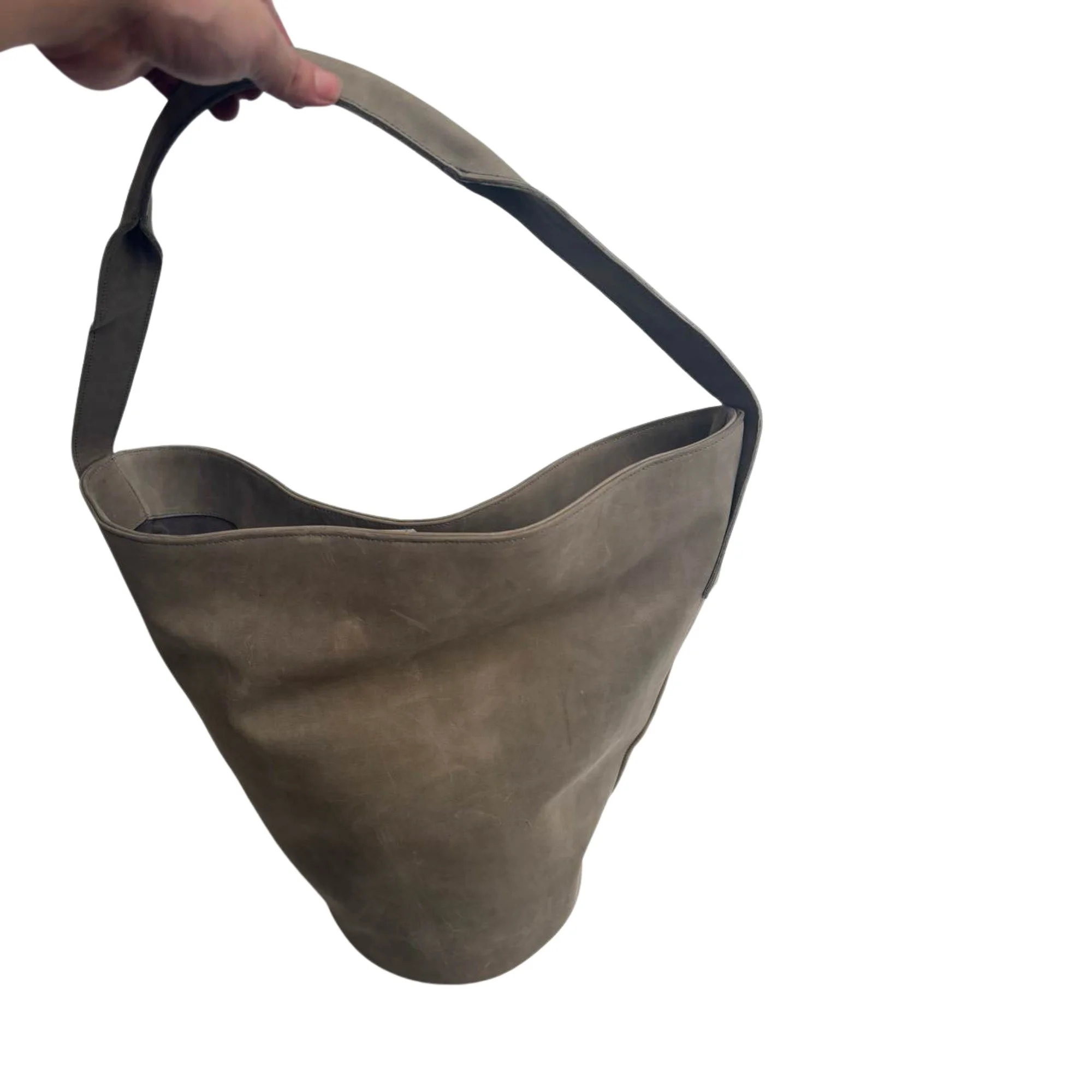 Bucket Bag in Ash Brown