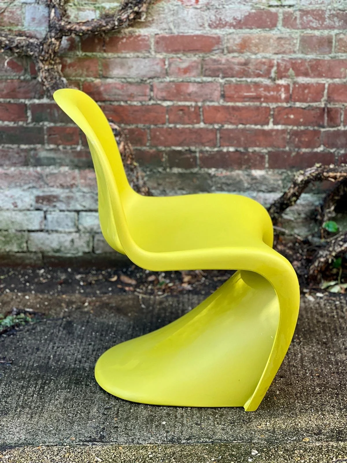 Panton s chair green 2.jpg