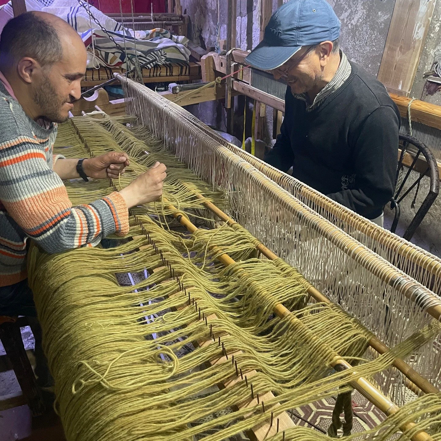 #wadtowindow part 3 WEAVING THE CLOTH   
It has been a privilege to work with master weaver Hachtouf who has years of experience working with wool, his tacit knowledge ensuring that the task of creating this cloth was done with patience and precision