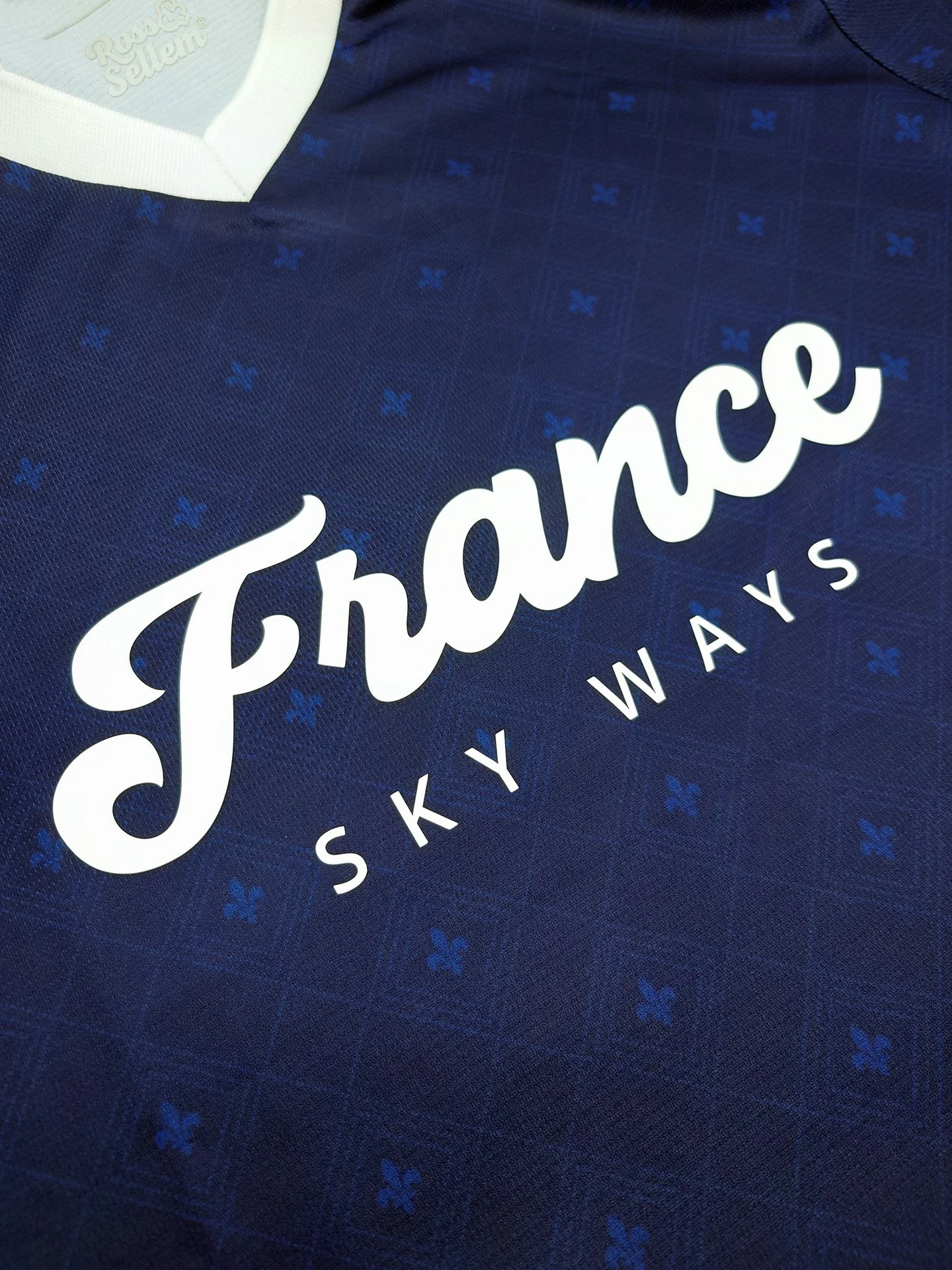 02-FYC-FRANCE_Sky_Way_Tee.jpg