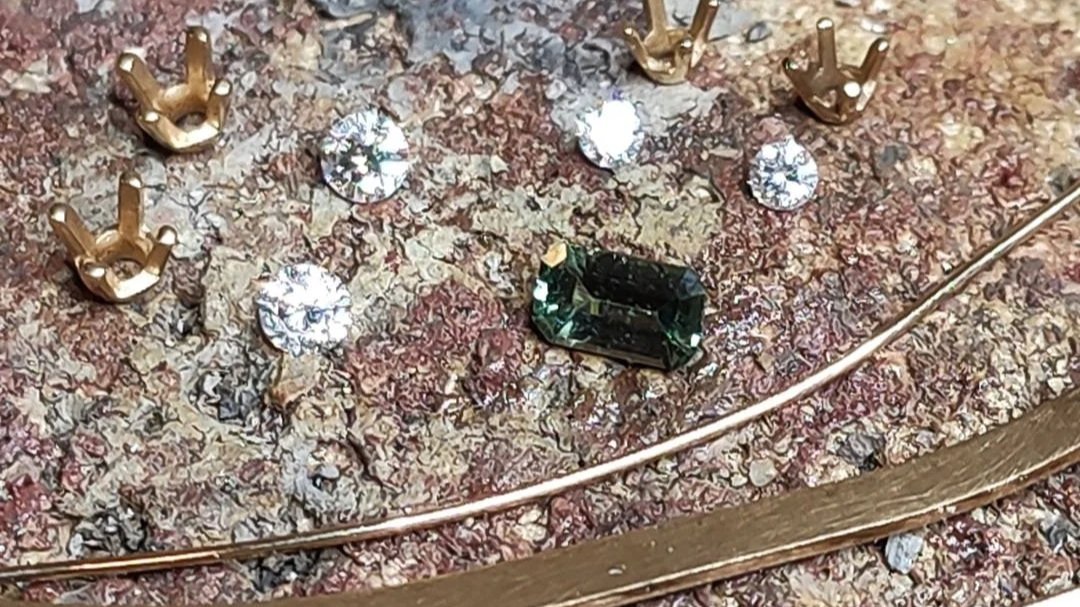 Mon atelier de fabrication et réparation de bijoux déménage dans le Val-de-Marne !