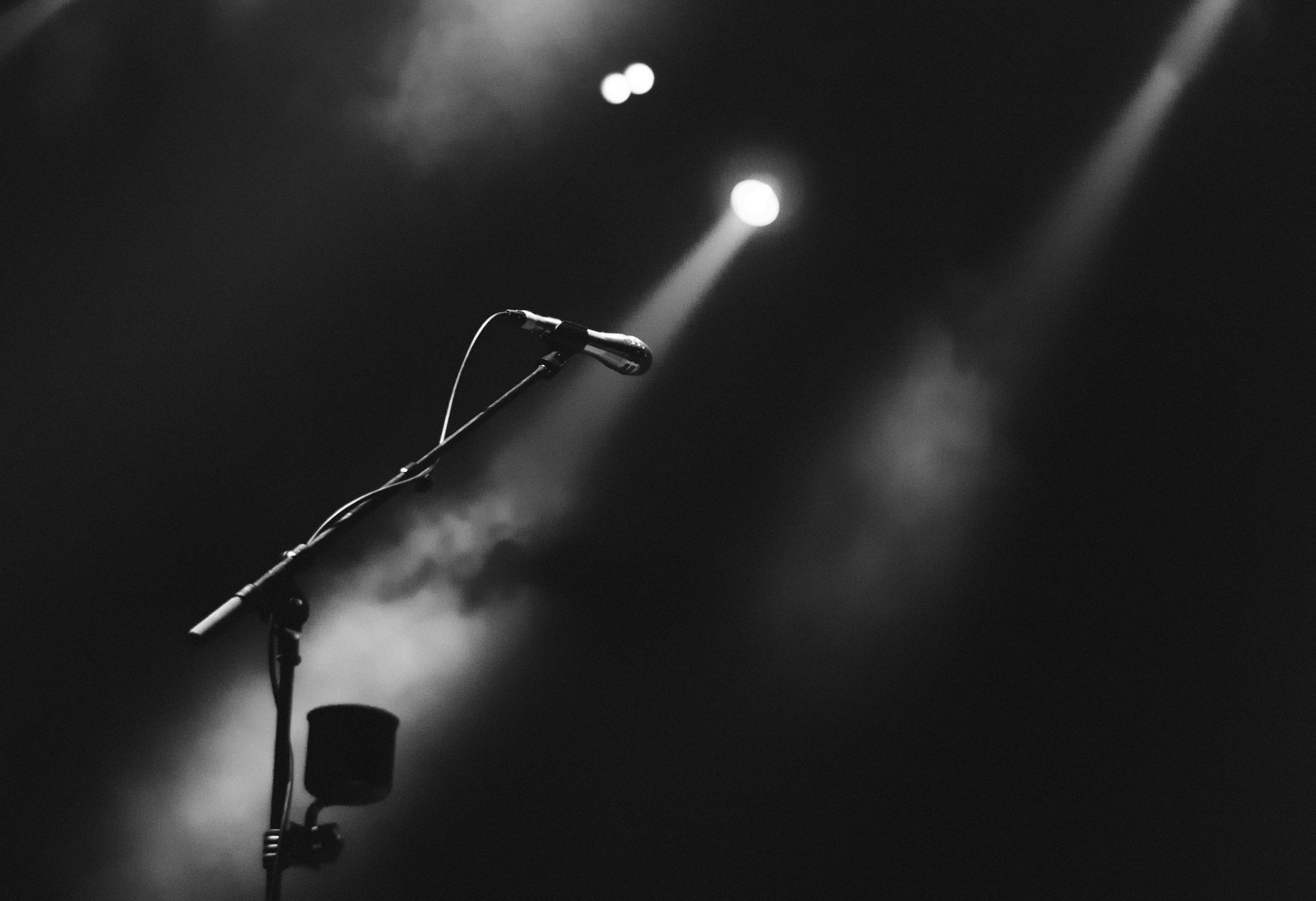 Live Music with The Faultliners